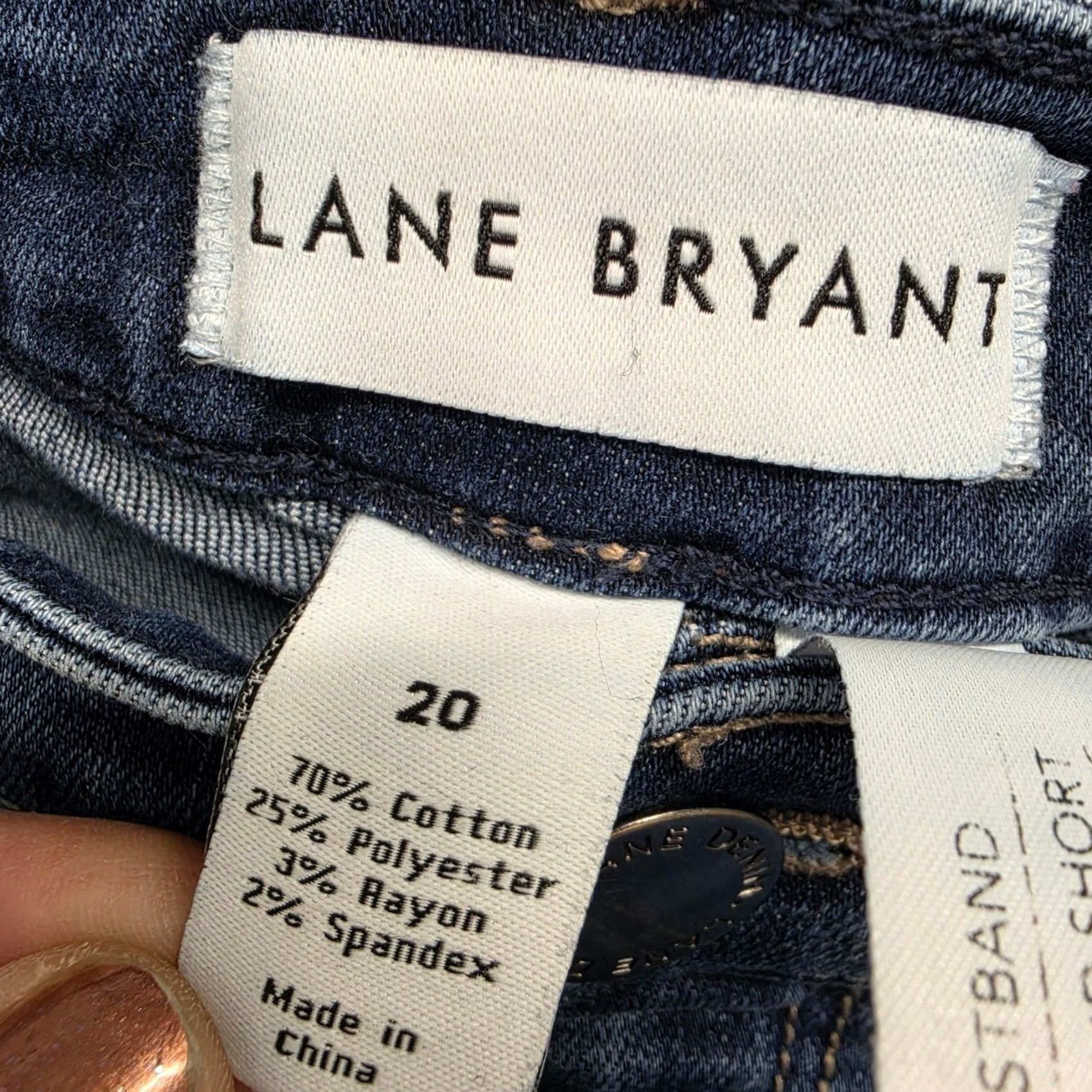 Vintage Lane Bryant Womens Jeans Cropped Capri 20in Inseam Mid Rise 20 Blue Girlfriend Short Plus Size Women Size 42" / US 20 - 3 Thumbnail
