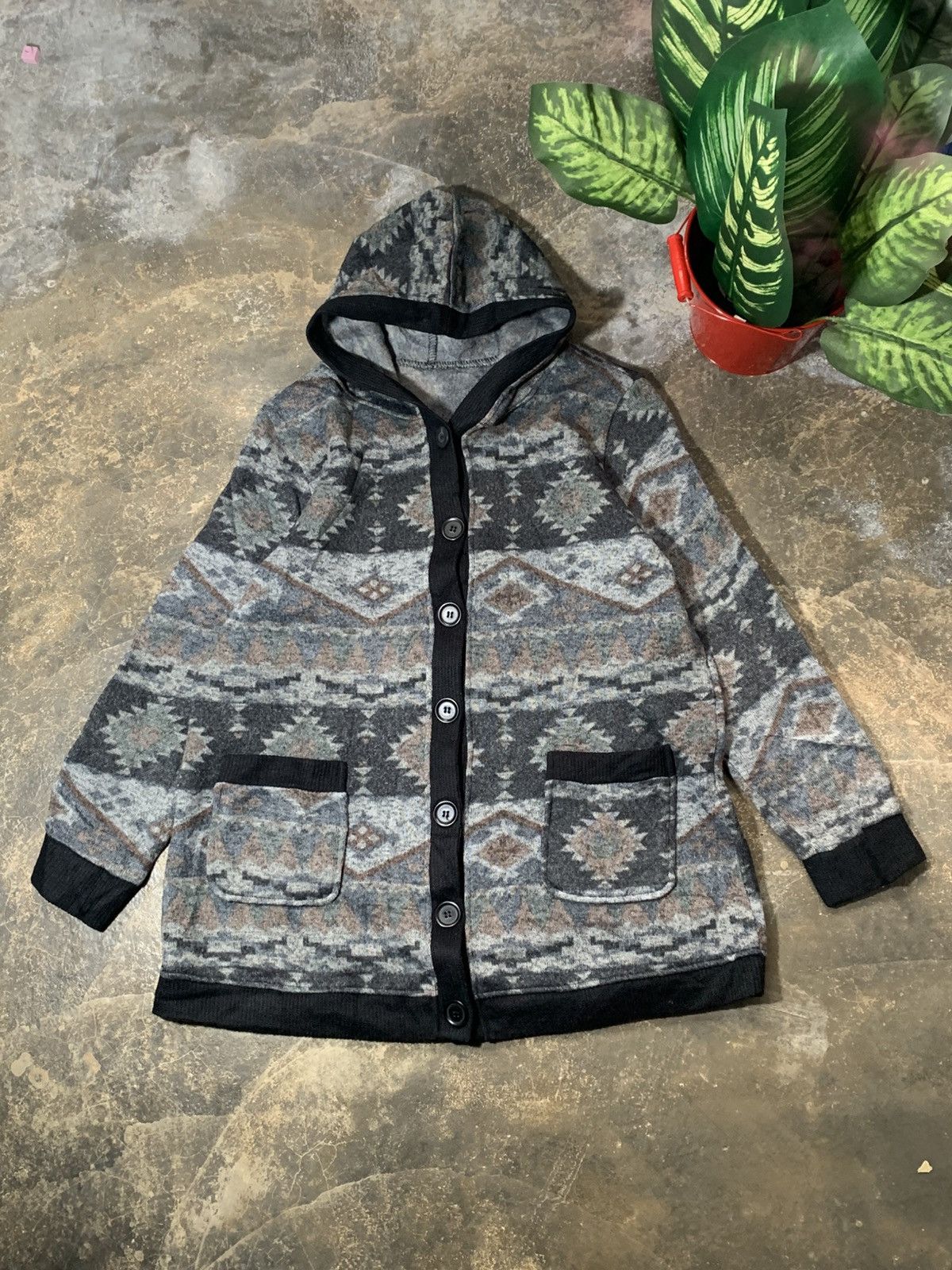Japanese Brand Mon Do Navajo Pattern Hooded Cardigan Size US L / EU 52-54 / 3 - 1 Thumbnail