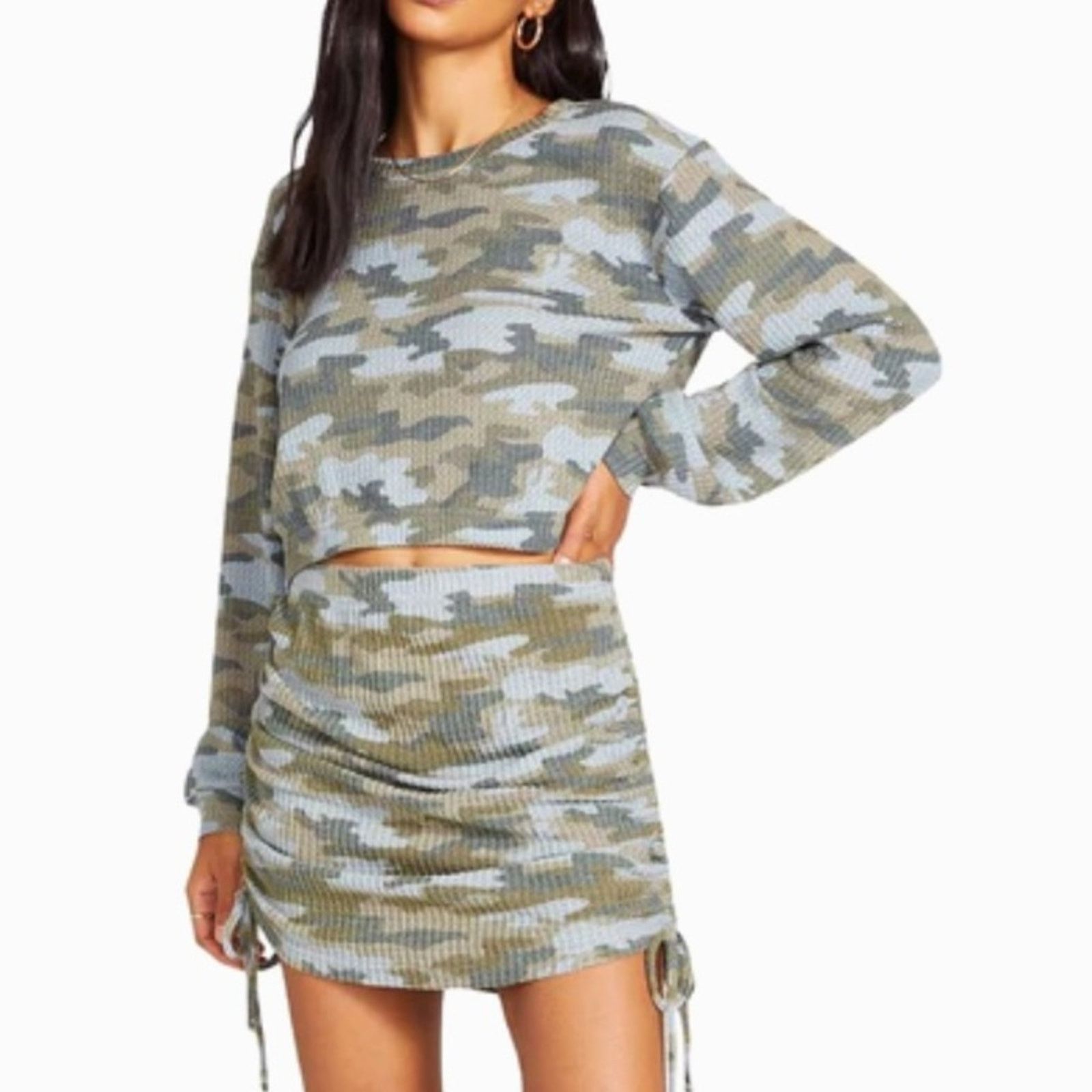 BB Dakota NWT BB Dakota Incognito Thermal Crop Top In Sage Camo Sz 2X Size XXL / US 16-18 / IT 52-54 - 2 Thumbnail