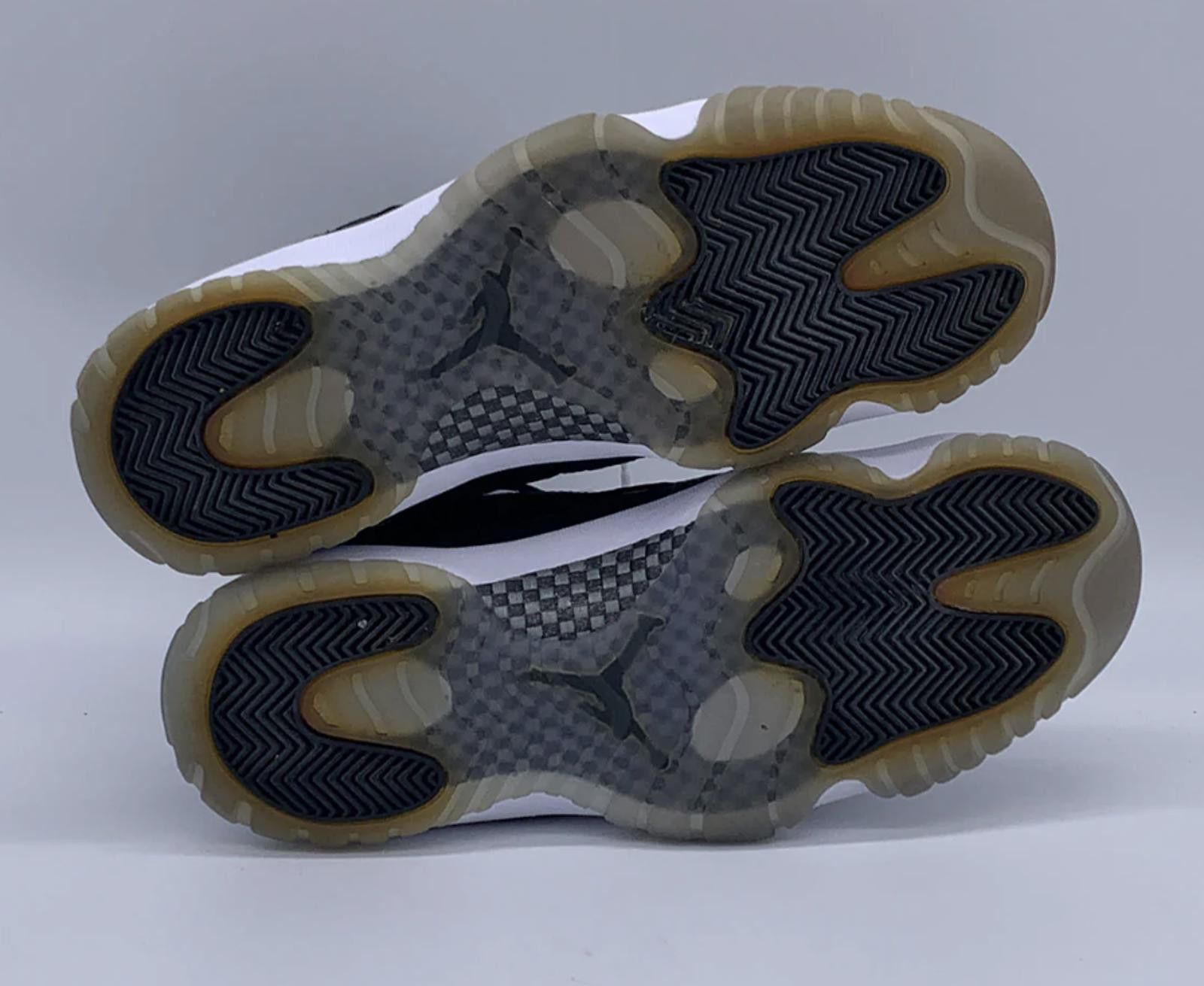 Jordan Brand Air Jordan 11 Retro Low IE 306008-100 'White Black' 2011 Size US 10.5 / EU 43-44 - 5 Thumbnail