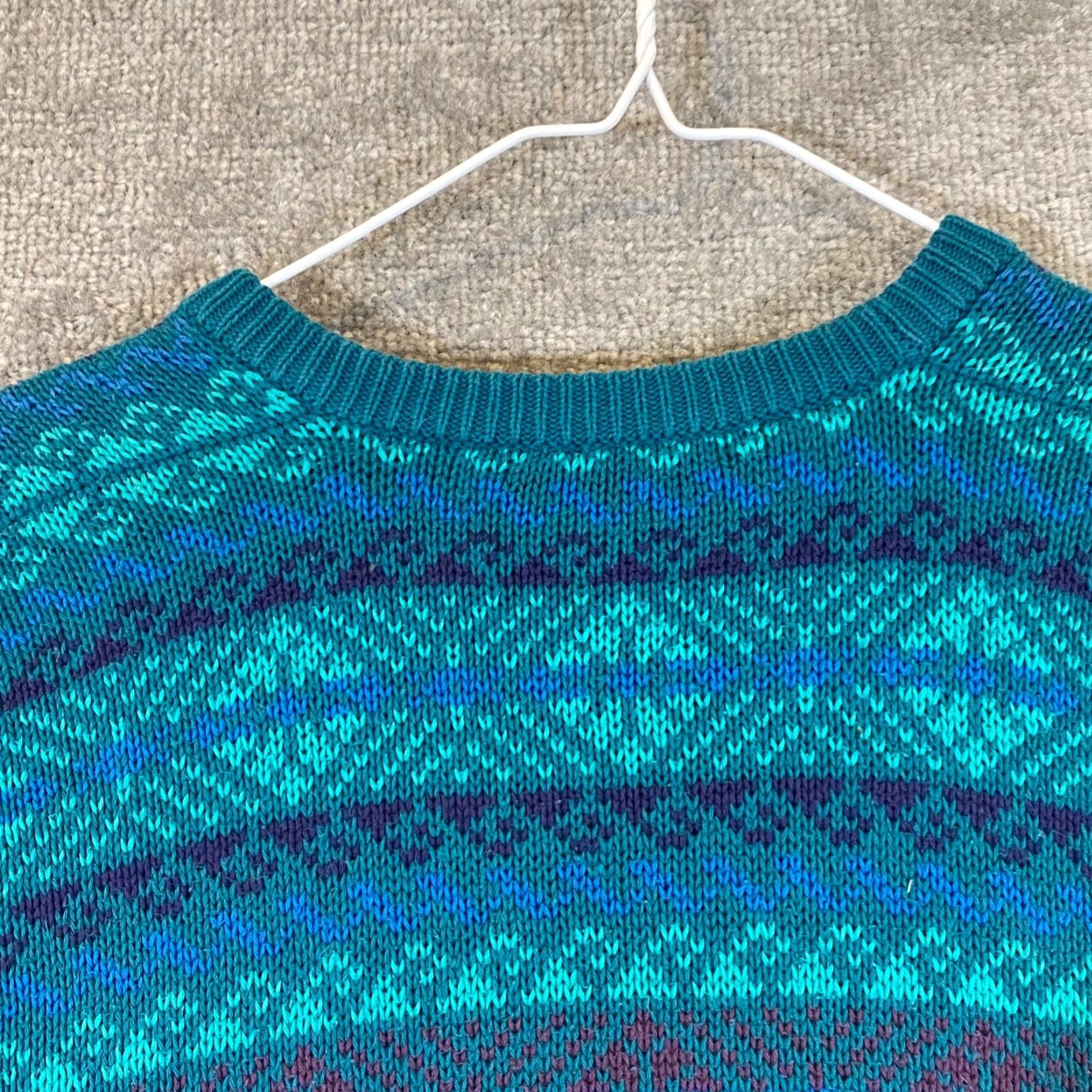 Vintage VINTAGE ALAN PAINE Sweater Mens Large 44 Blue Geometric Pullover Crewneck Jumper England Size US L / EU 52-54 / 3 - 7 Thumbnail