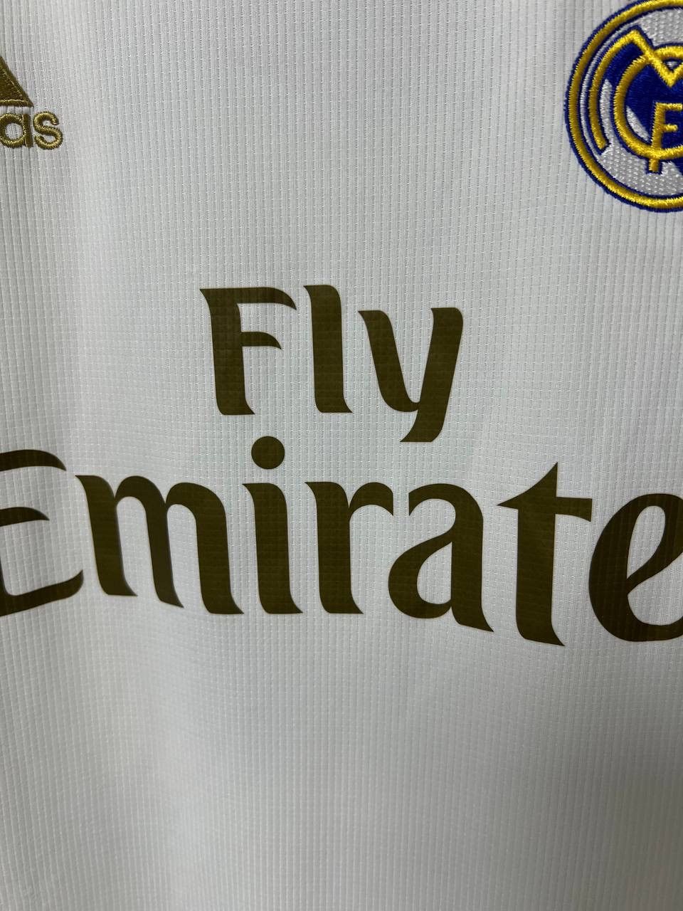 Adidas Real Madrid #9 Benzema 2019/2020 Home Football Shirt M Size US M / EU 48-50 / 2 - 11 Thumbnail