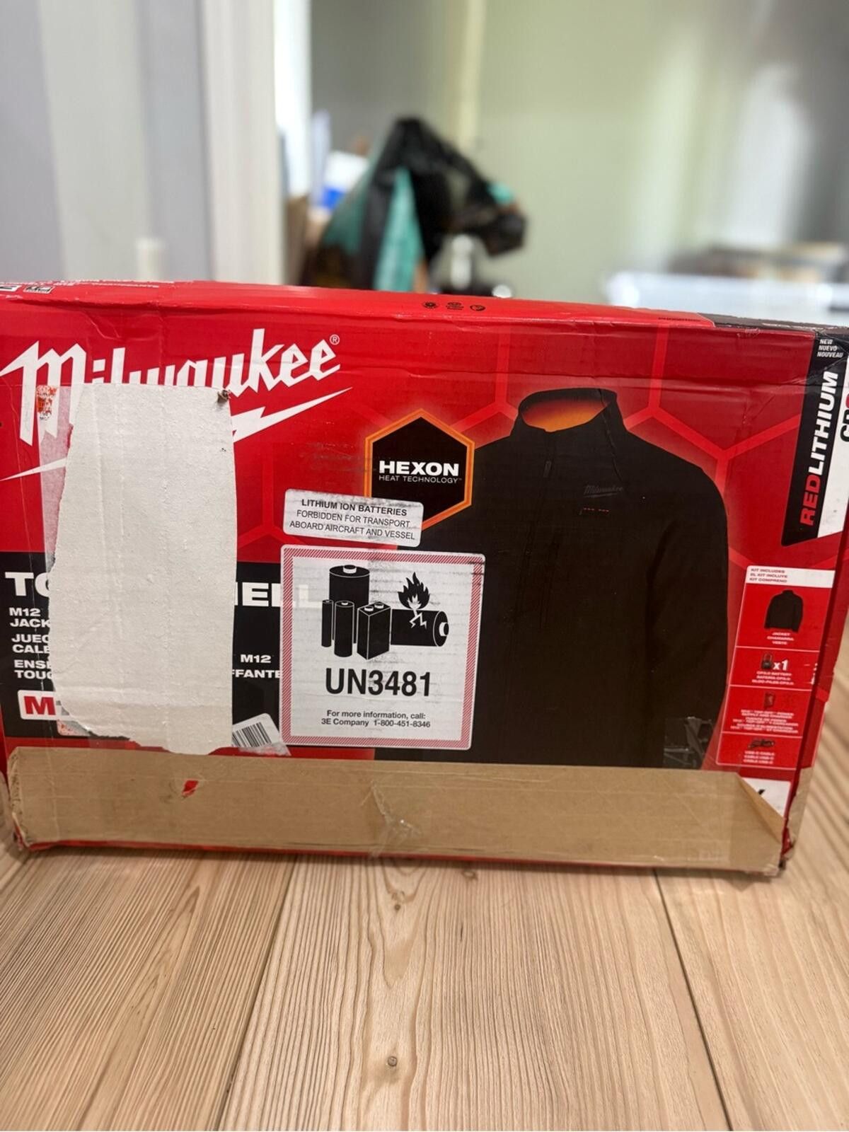Other Milwaukee Red Heated Performance Jacket - Men's Size US XXL / EU 58 / 5 - 4 Thumbnail