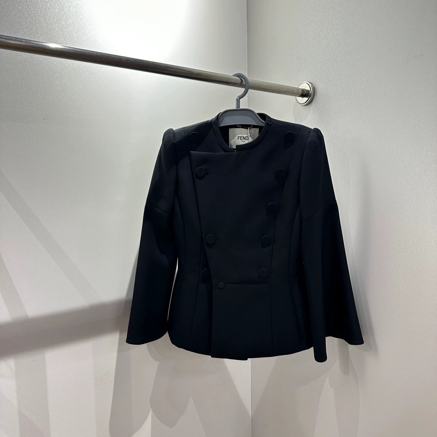 Fendi Fendi may38 DB flared-sleeve blazer size 40 wool Size S / US 4 / IT 40 - 1 Thumbnail
