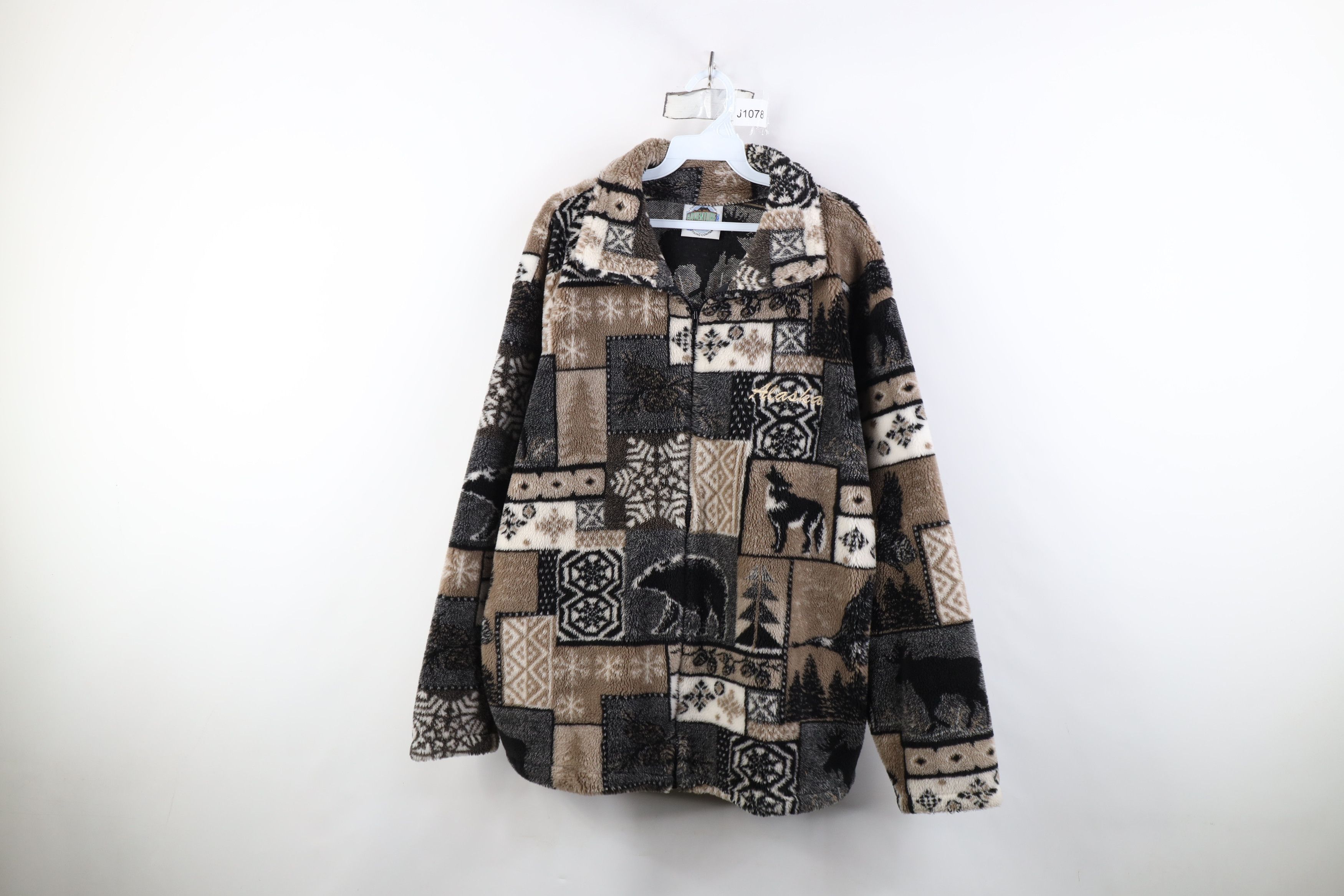 Vintage Vintage 90s Streetwear Wolf All Over Print Fleece Jacket USA Size US L / EU 52-54 / 3 - 1 Thumbnail