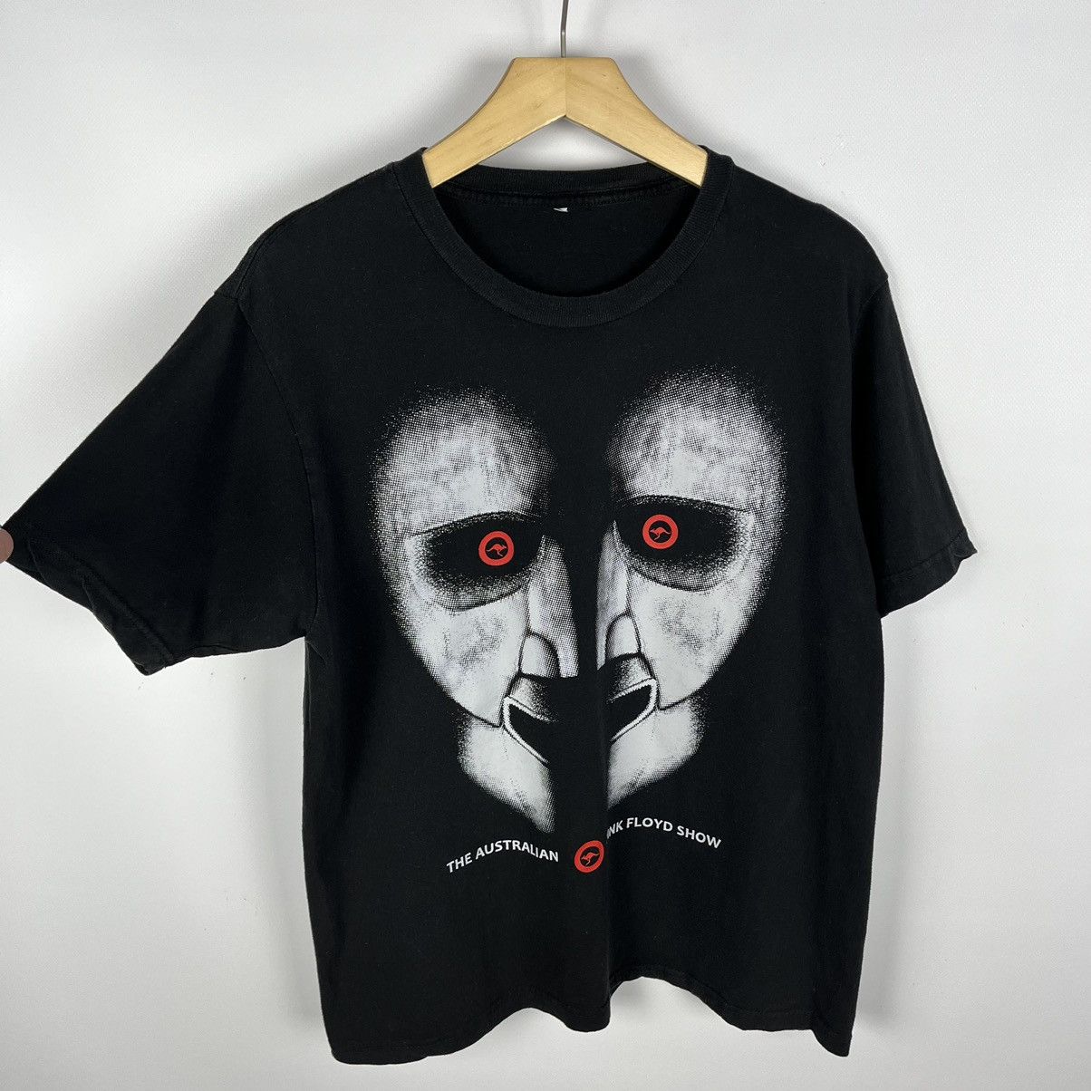 Band Tees Vintage Pink Floyd The Australian Show rock band tee 90’s Size US M / EU 48-50 / 2 - 3 Thumbnail