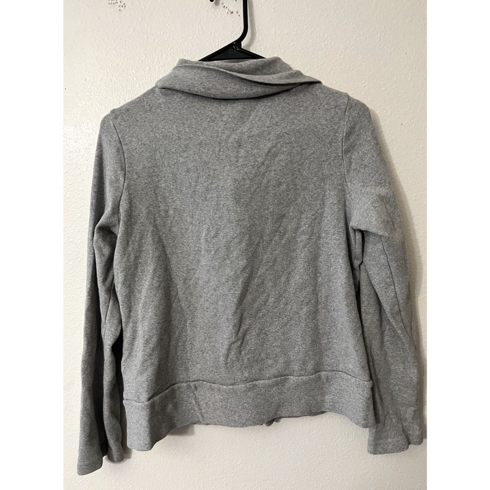 Banana Republic VINTAGE Banana Republic Sweater Women L Gray Full Zip Outdoor, Casual, Travel, 90s? (assumed) Womens Size L / US 10 / IT 46 - 2 Thumbnail