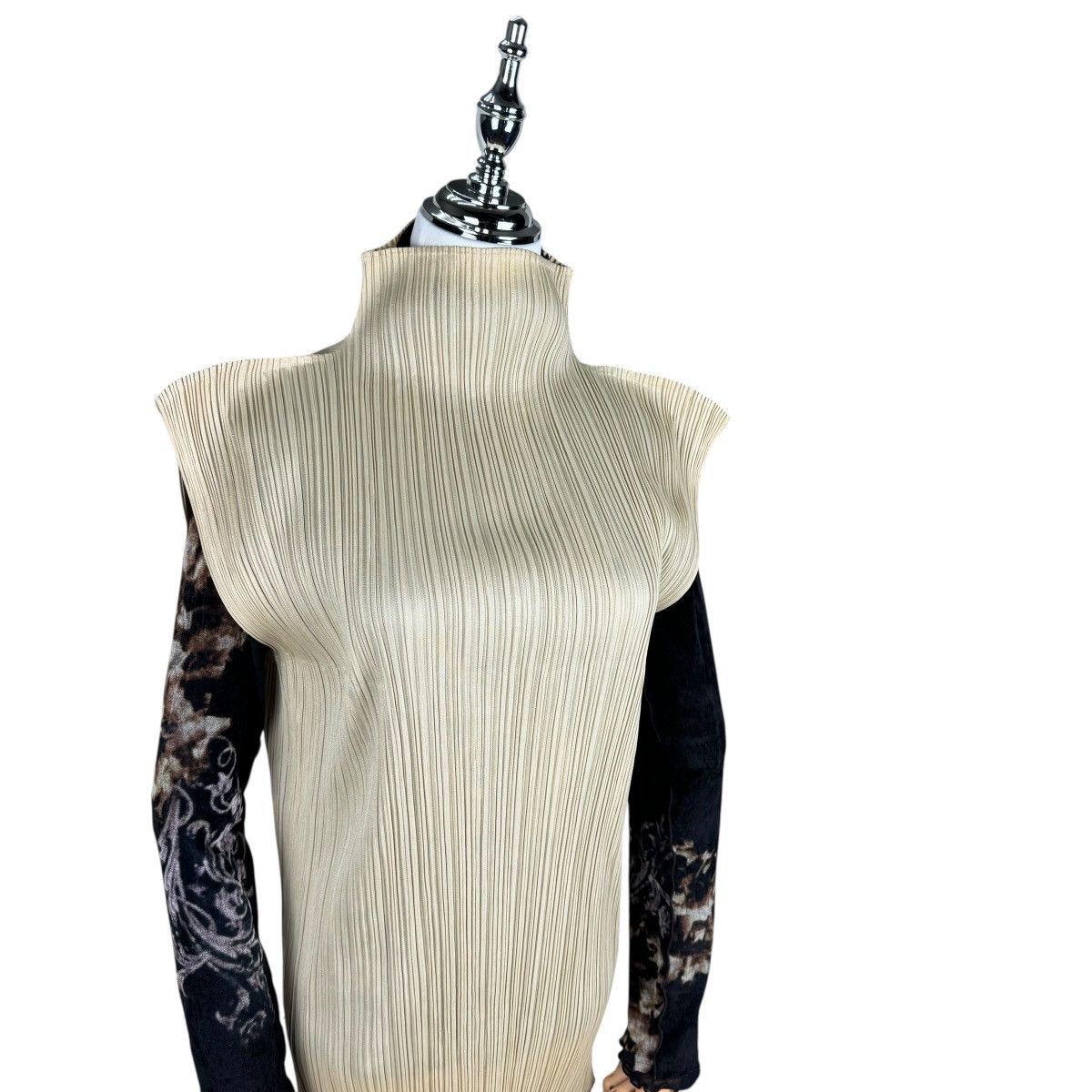 Pleats Please Issey Miyake ☀️PLEATS PLEASE ISSEY MIYAKE HIGH NECK JACKET Size L / US 10 / IT 46 - 3 Thumbnail
