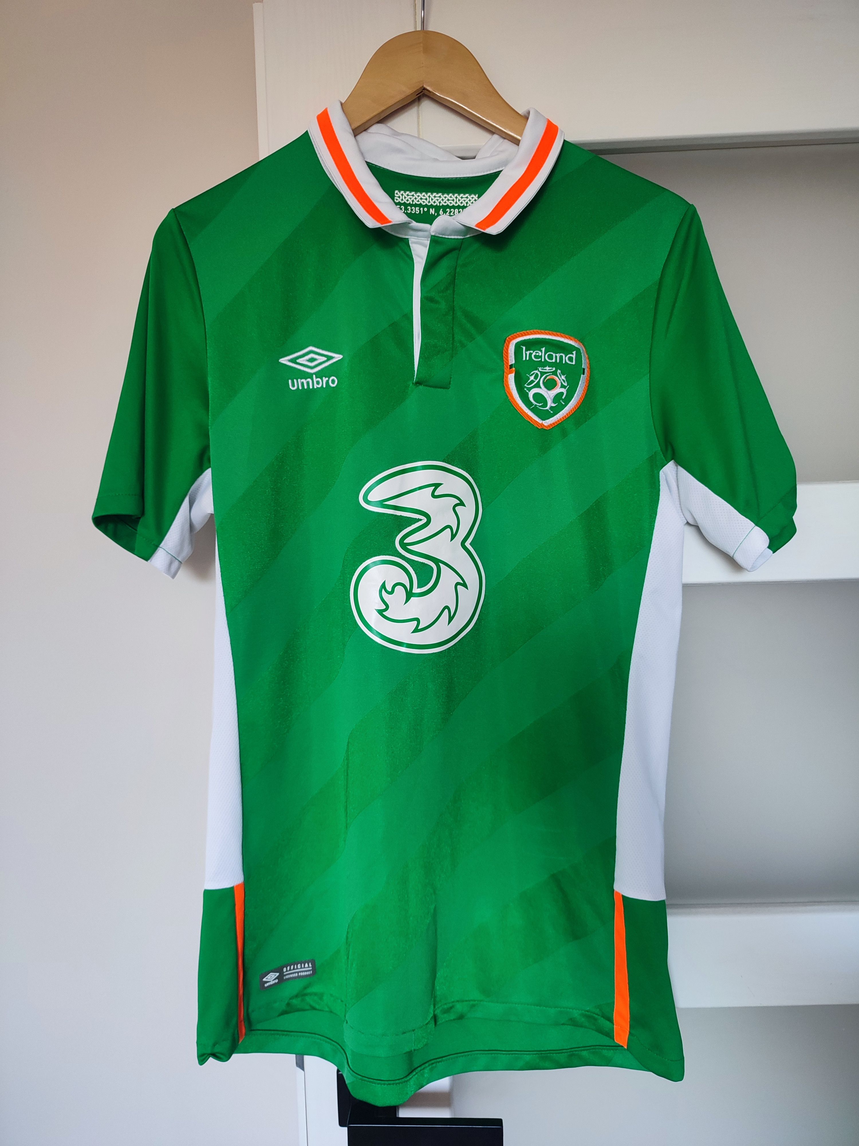 Umbro Ireland National Team 2016 Home Umbro Official Soccer Jersey Size US M / EU 48-50 / 2 - 1 Thumbnail