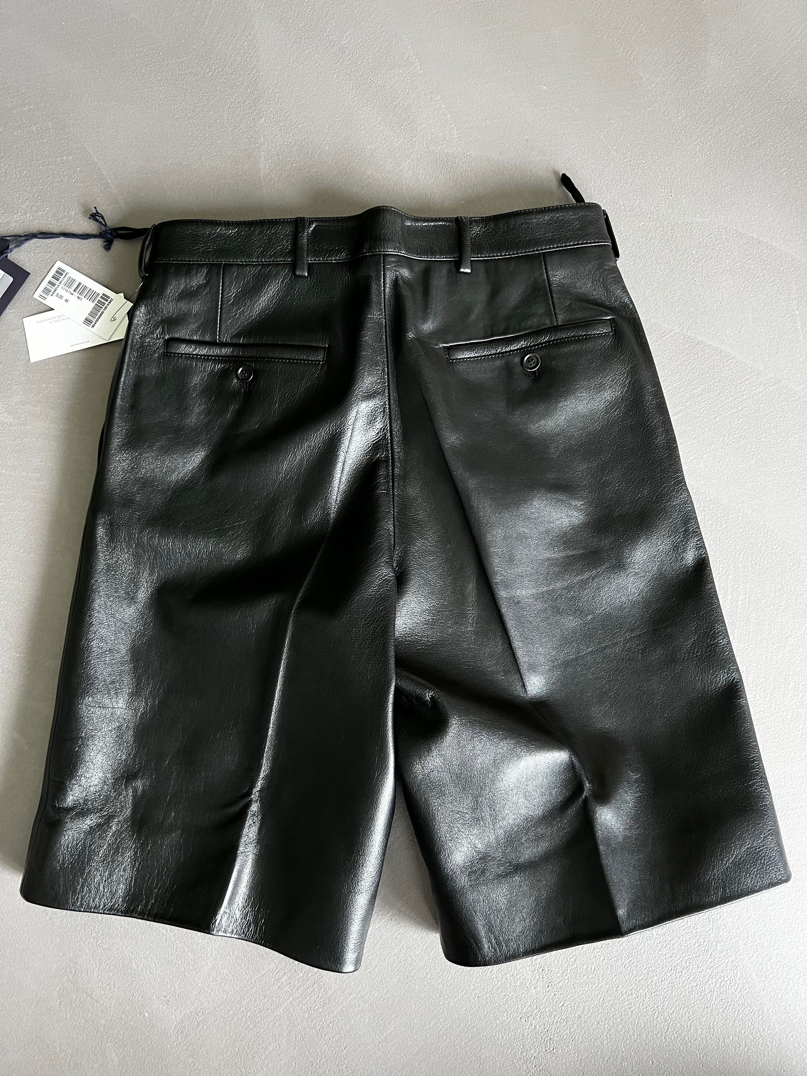 Prada Prada Pleated Nappa Leather Shorts Size US 30 / EU 46 - 2 Thumbnail