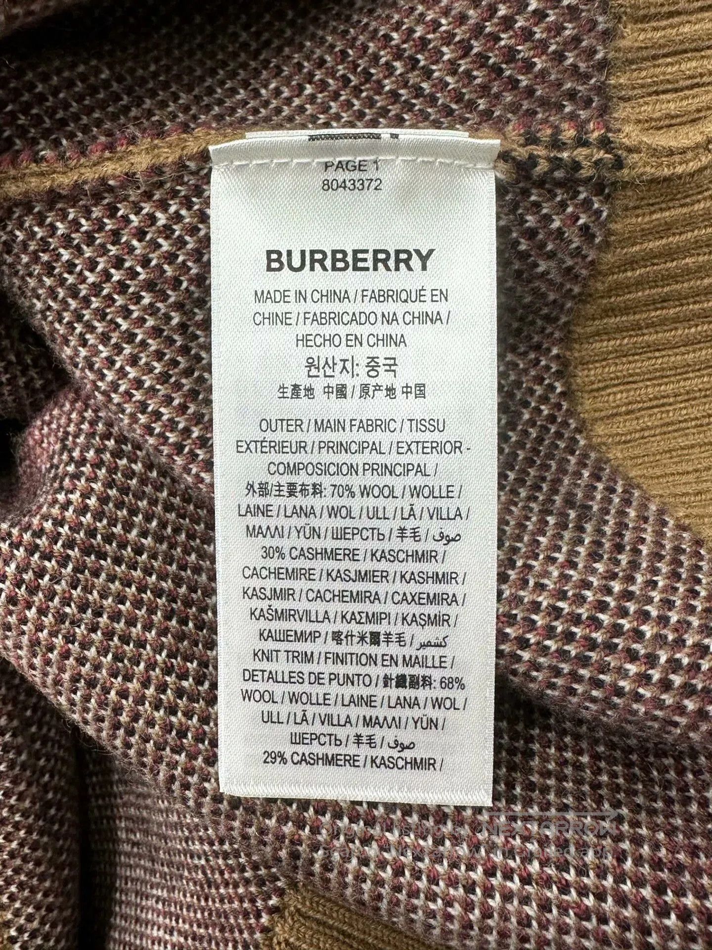Burberry Burberry Classic Check Wool Cardigan. Size S / US 4 / IT 40 - 4 Thumbnail