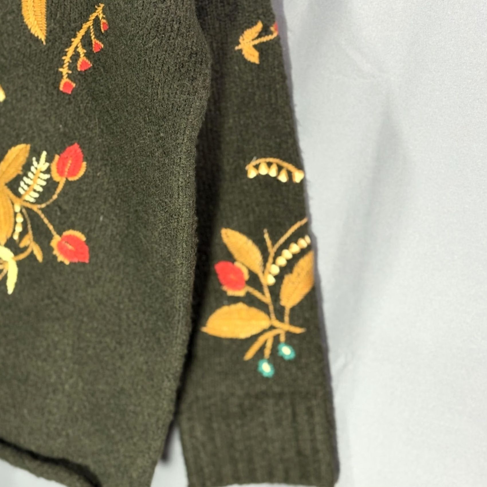 Vintage Cliche' Sweater Womens Large Floral Embroidered Pullover Boho Knit Wool Blend Size L / US 10 / IT 46 - 4 Thumbnail