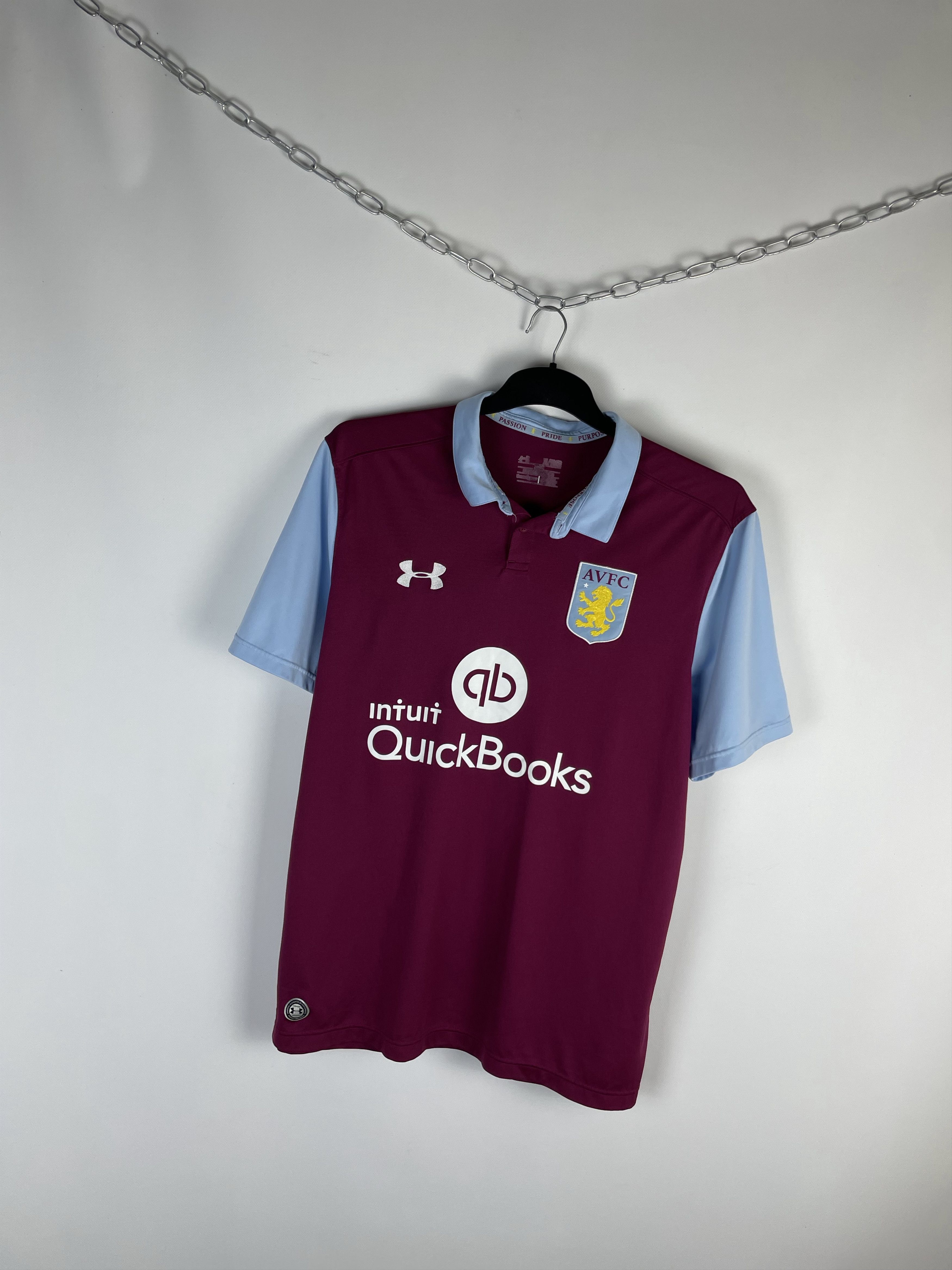 Vintage Under Armour Aston Villa Soccer Jersey T-Shirt Size US XL / EU 56 / 4 - 2 Thumbnail