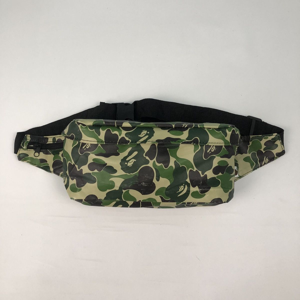 Bape A BATHING APE MEGAZINE CAMO WAIST BUM BAG Size ONE SIZE - 1 Thumbnail