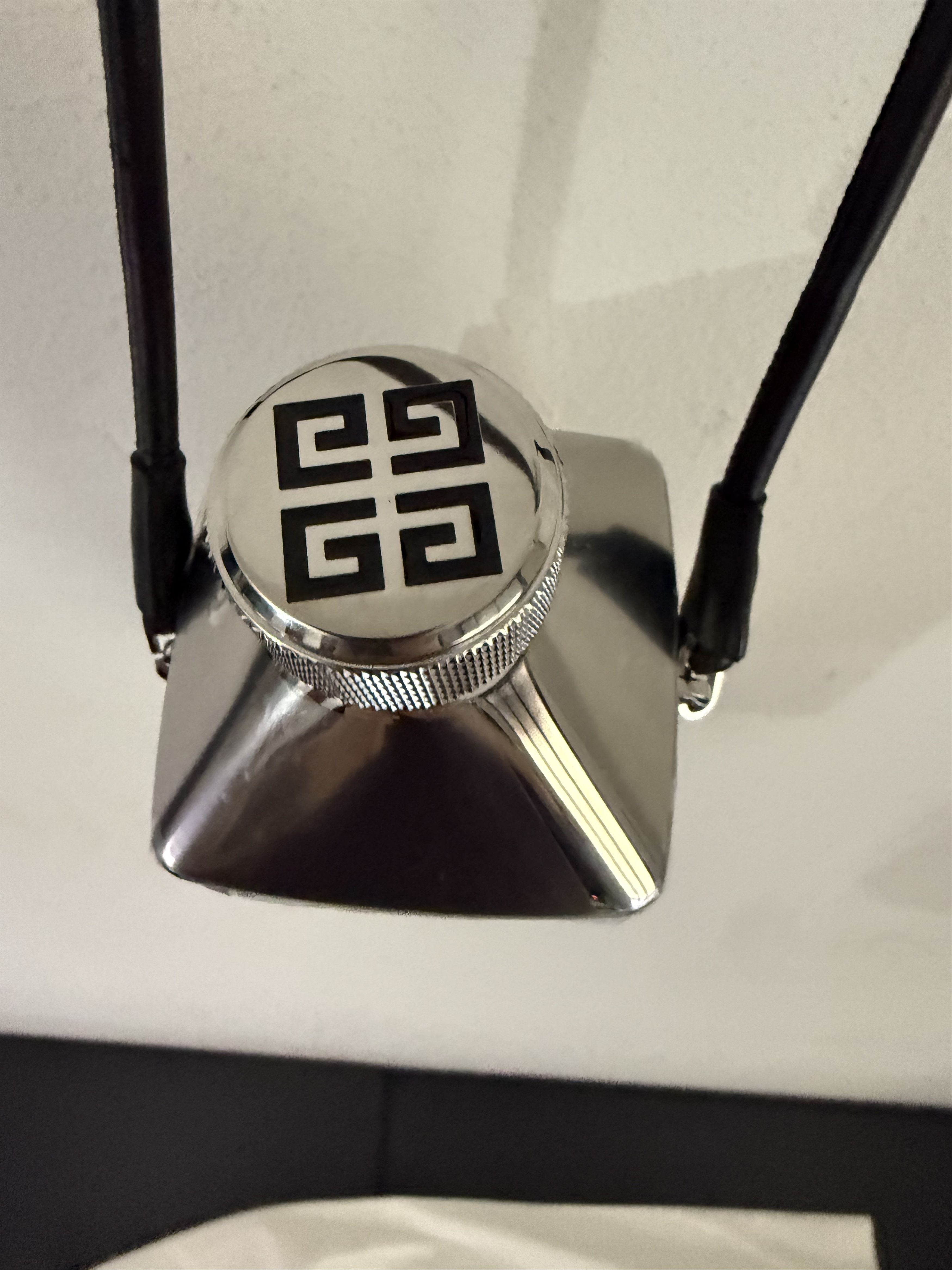 Givenchy WaterBottle With Shoulder Strap Size ONE SIZE - 7 Thumbnail