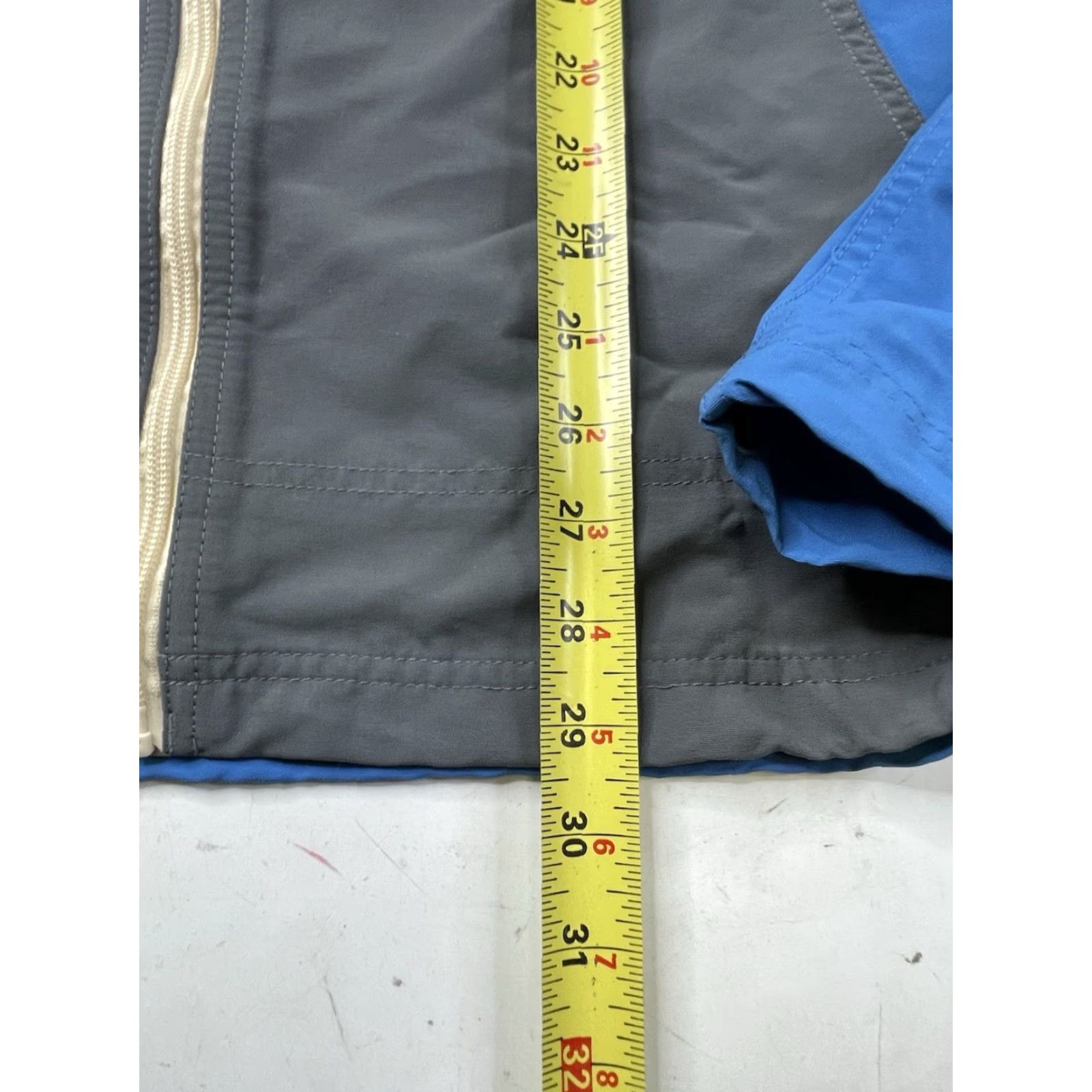 Vintage **LL Bean Men’s XL Classic Windbreaker Jacket** User: **LL Bean Men’s Classic Windbreaker Jacket XL** Size US XL / EU 56 / 4 - 4 Thumbnail