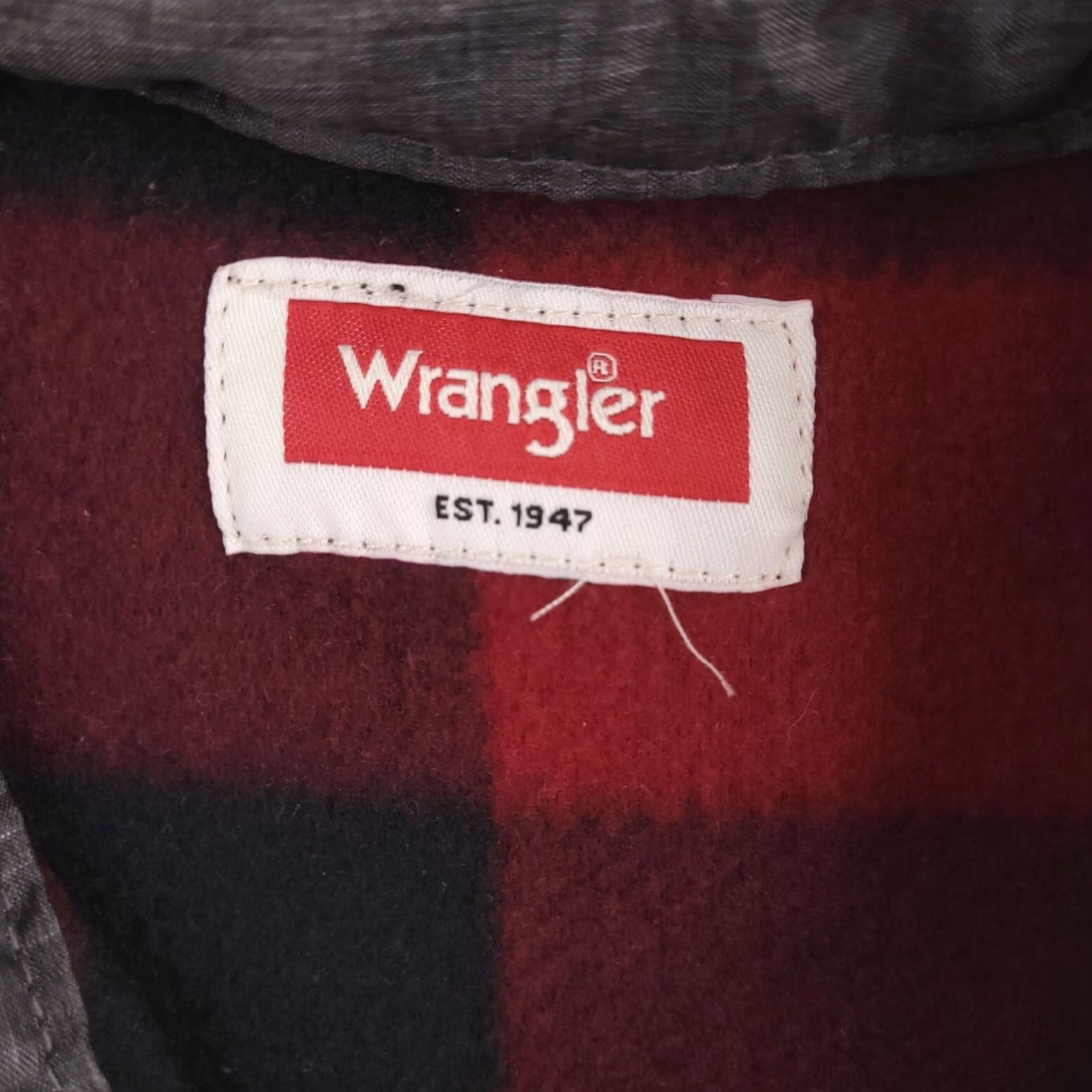 Wrangler Wrangler Shirt Mens XL Red Plaid Flannel Polyester Button-Up Long Sleeve Overshirt Size US XL / EU 56 / 4 - 2 Thumbnail
