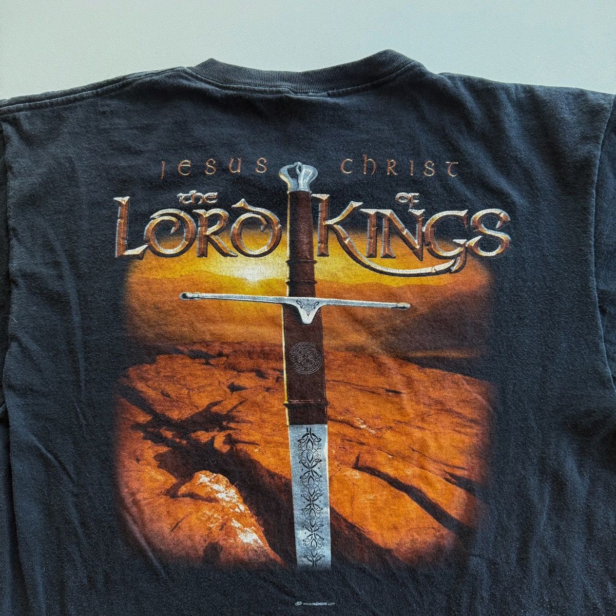 Vintage 1998 Lord of The Rings x The Lord of Kings Jesus Tee Size US L / EU 52-54 / 3 - 5 Thumbnail