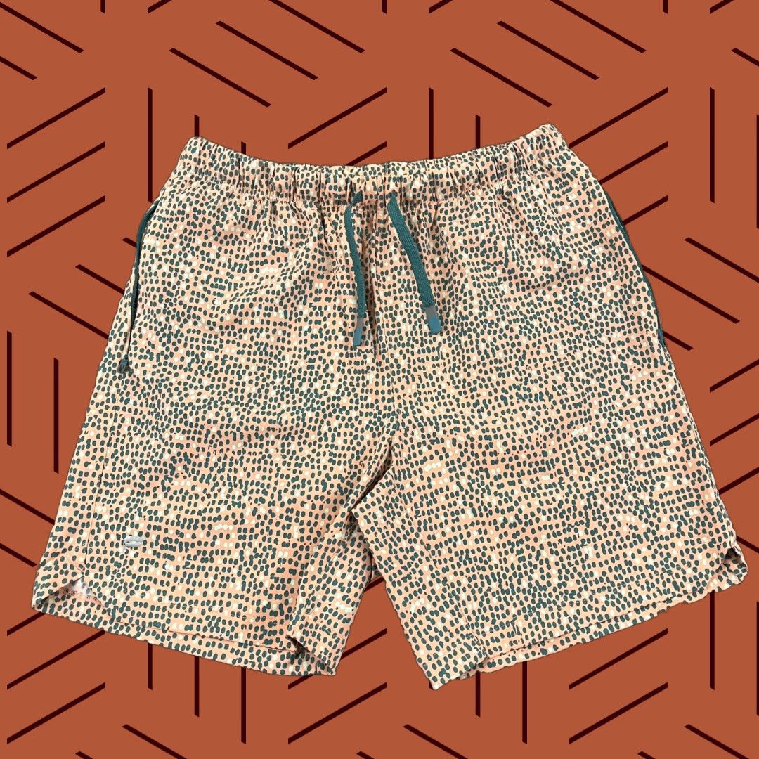 Fabletics Fabletics The One Shorts Mens Medium 7" Linerless Peach Geometric Active Gym Fabletics Brand Men Size M / 7" Inseam Shorts Size US 31 - 1 Thumbnail