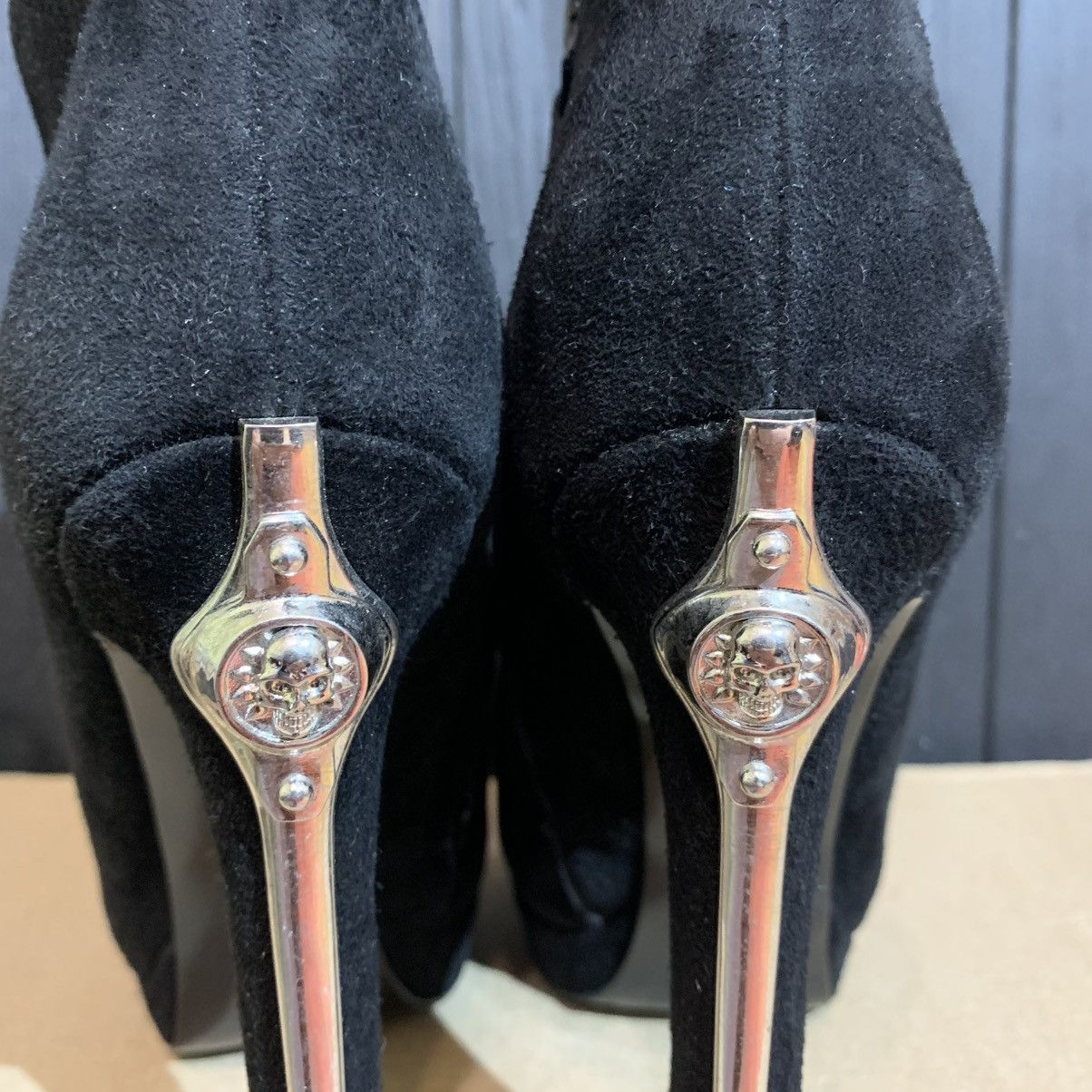Alexander McQueen Alexander MaQueen Suede Women’s Heels Size 38.5 Size US 8.5 / IT 38.5 - 7 Thumbnail