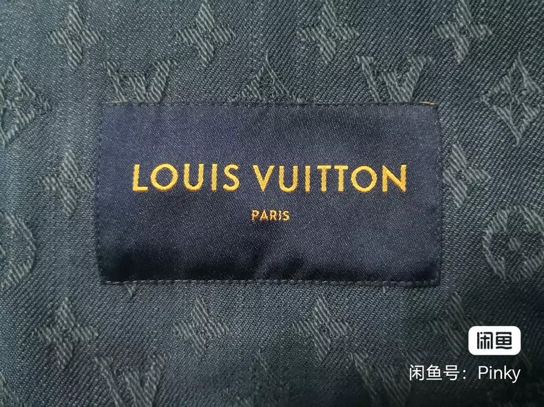 Louis Vuitton Louis Vuitton Classic denim jacket with full printed logo j Size US L / EU 52-54 / 3 - 4 Thumbnail
