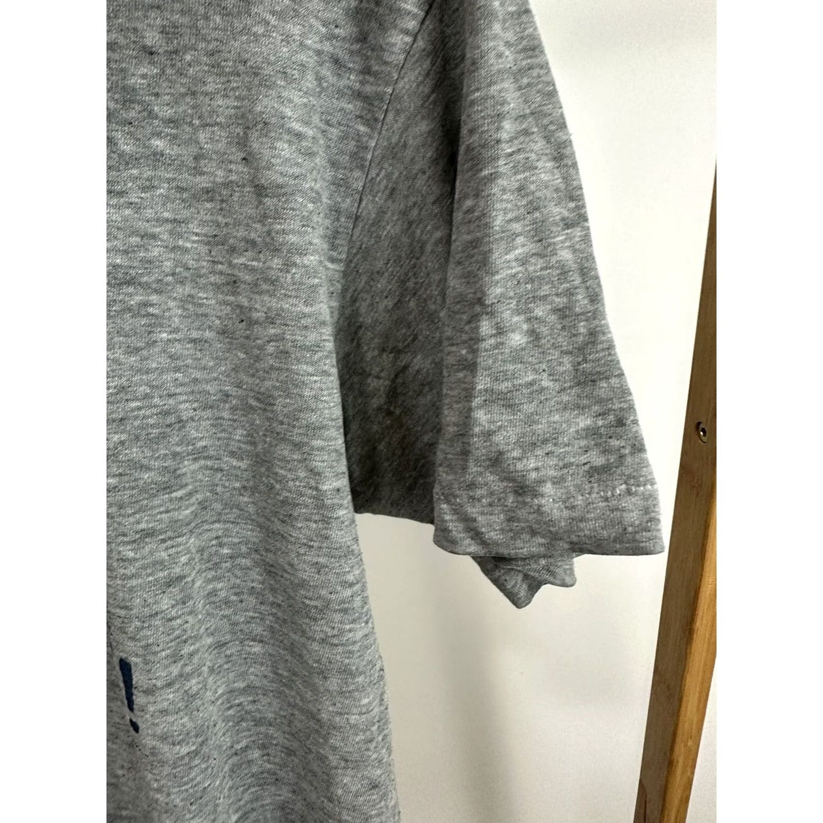 Hanes VINTAGE Hanes 80s T-Shirt L Gray USA Go HOG Wild In Vermont Pig Paper Thin Burnout Mens Size US L / EU 52-54 / 3 - 5 Thumbnail