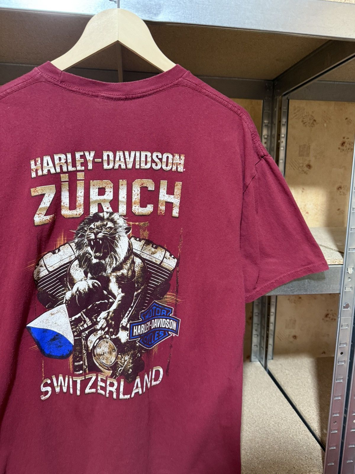 Band Tees × Harley Davidson × Vintage Vintage 2011 Harley Davidson Lion Zurich Switzerland T-Shirt Size US XL / EU 56 / 4 - 3 Thumbnail