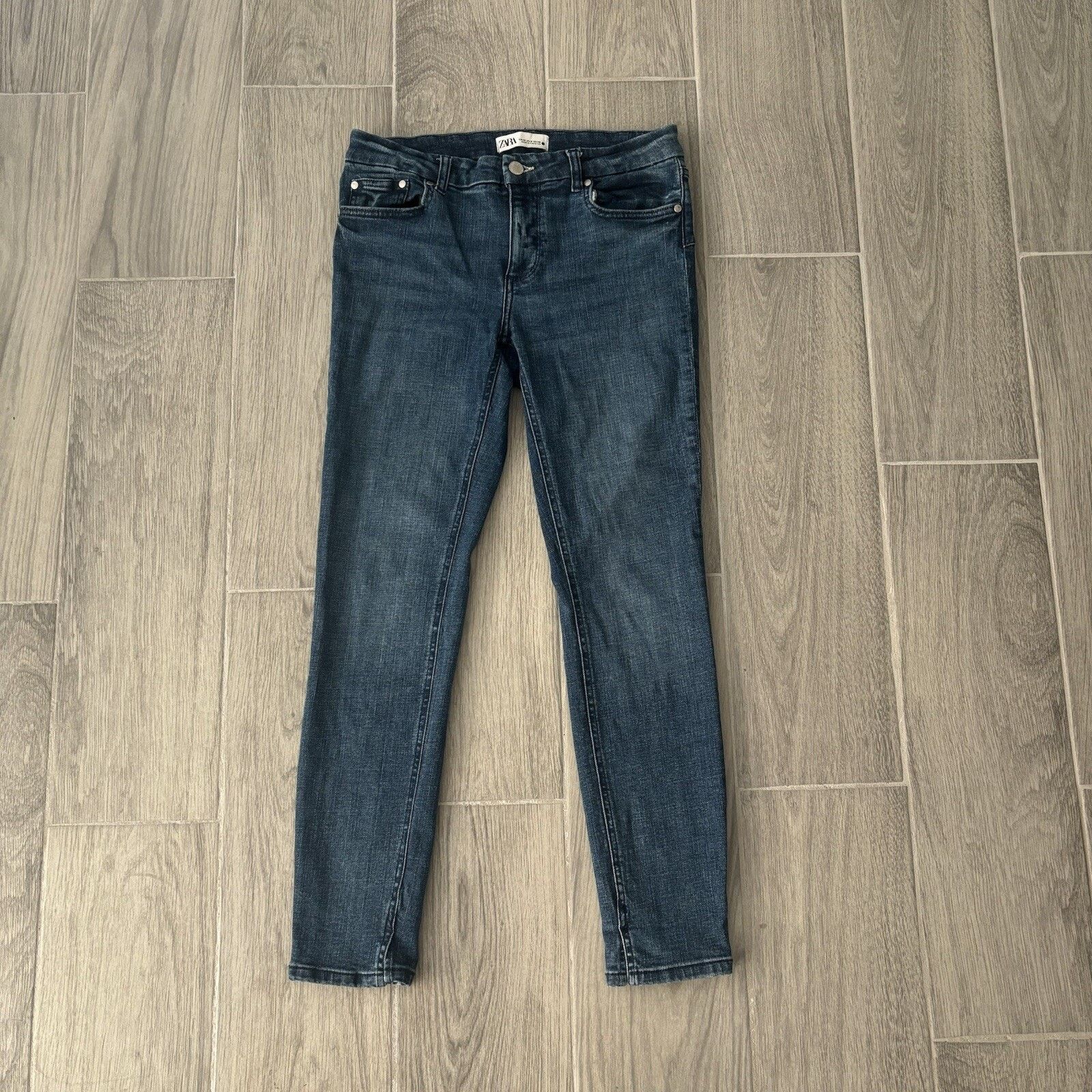 Zara Zara Women’s Sz. 8 Mid Rise Slim Fit Medium Wash Jeans Size 30" / US 8 / IT 44 - 1 Thumbnail