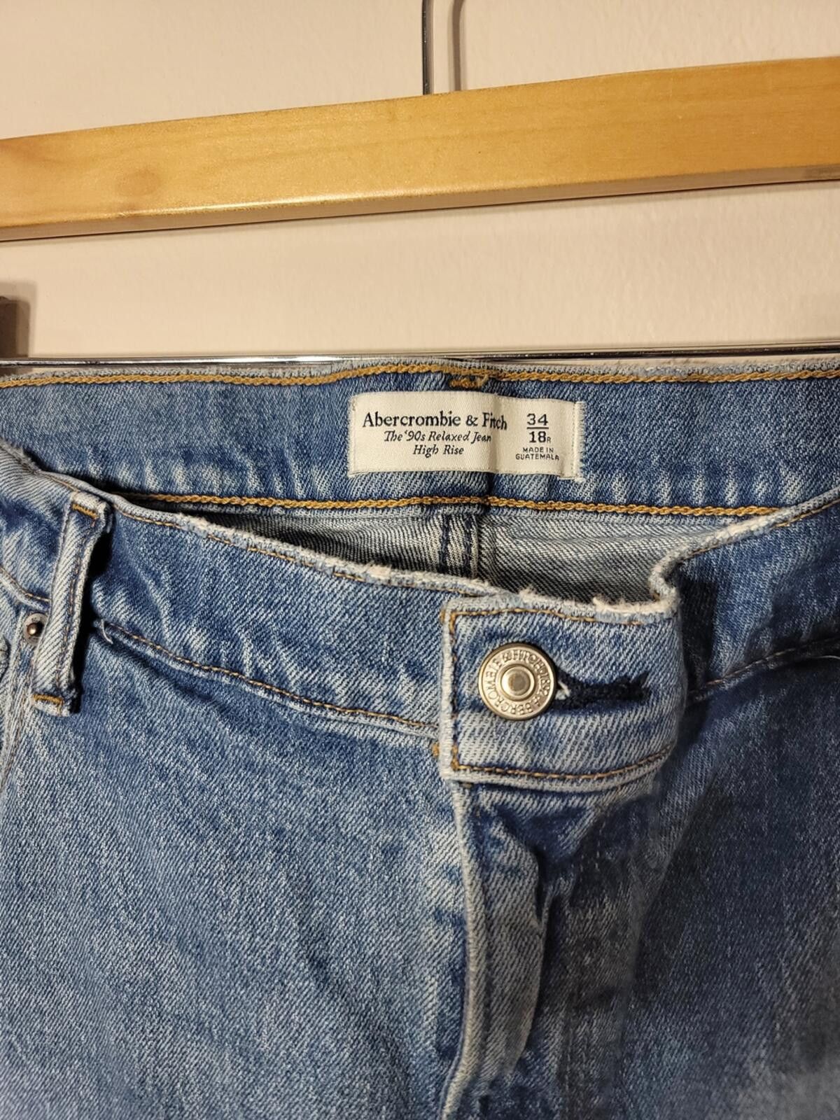 Abercrombie & Fitch Abercrombie & Fitch '90s Relaxed Jean Sz 18r Denim Mimimal Size 34" / US 12 / IT 48 - 2 Thumbnail