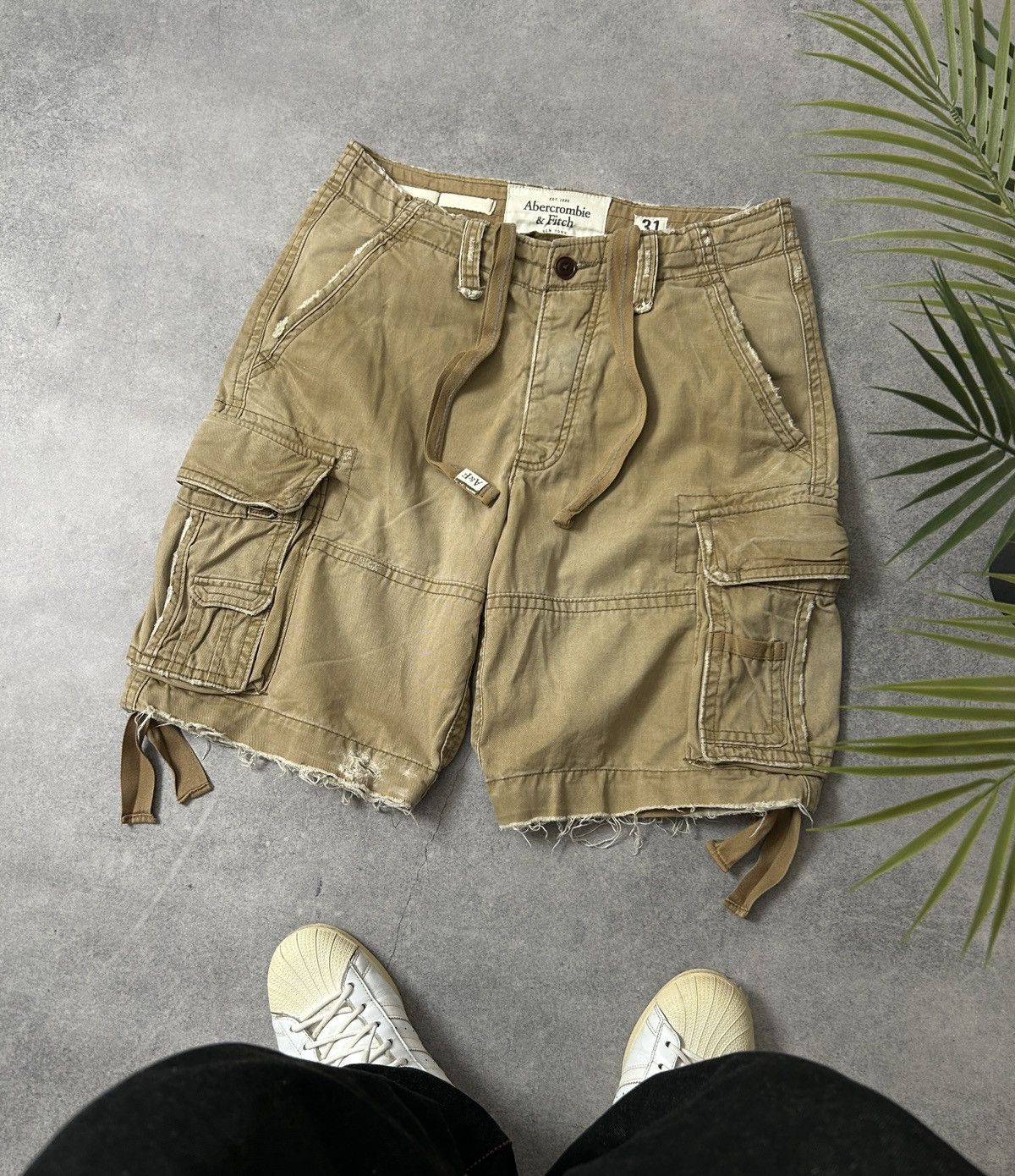 Vintage Abercrombie & Fitch distressed cargo shorts y2k