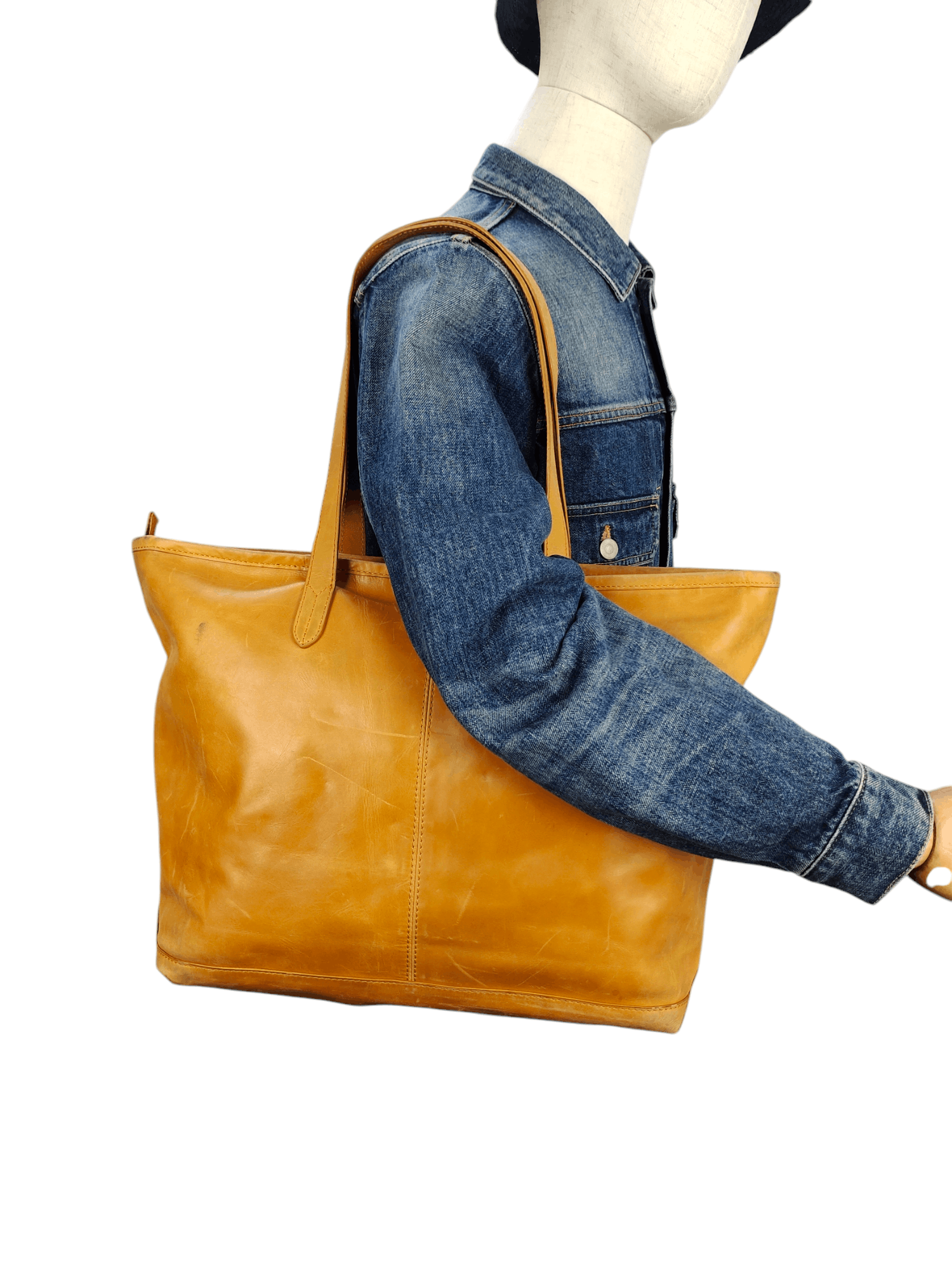 Comme des Garcons Vintage Nano Universal Japan Patina Leather Tote Bag Size ONE SIZE - 1 Thumbnail