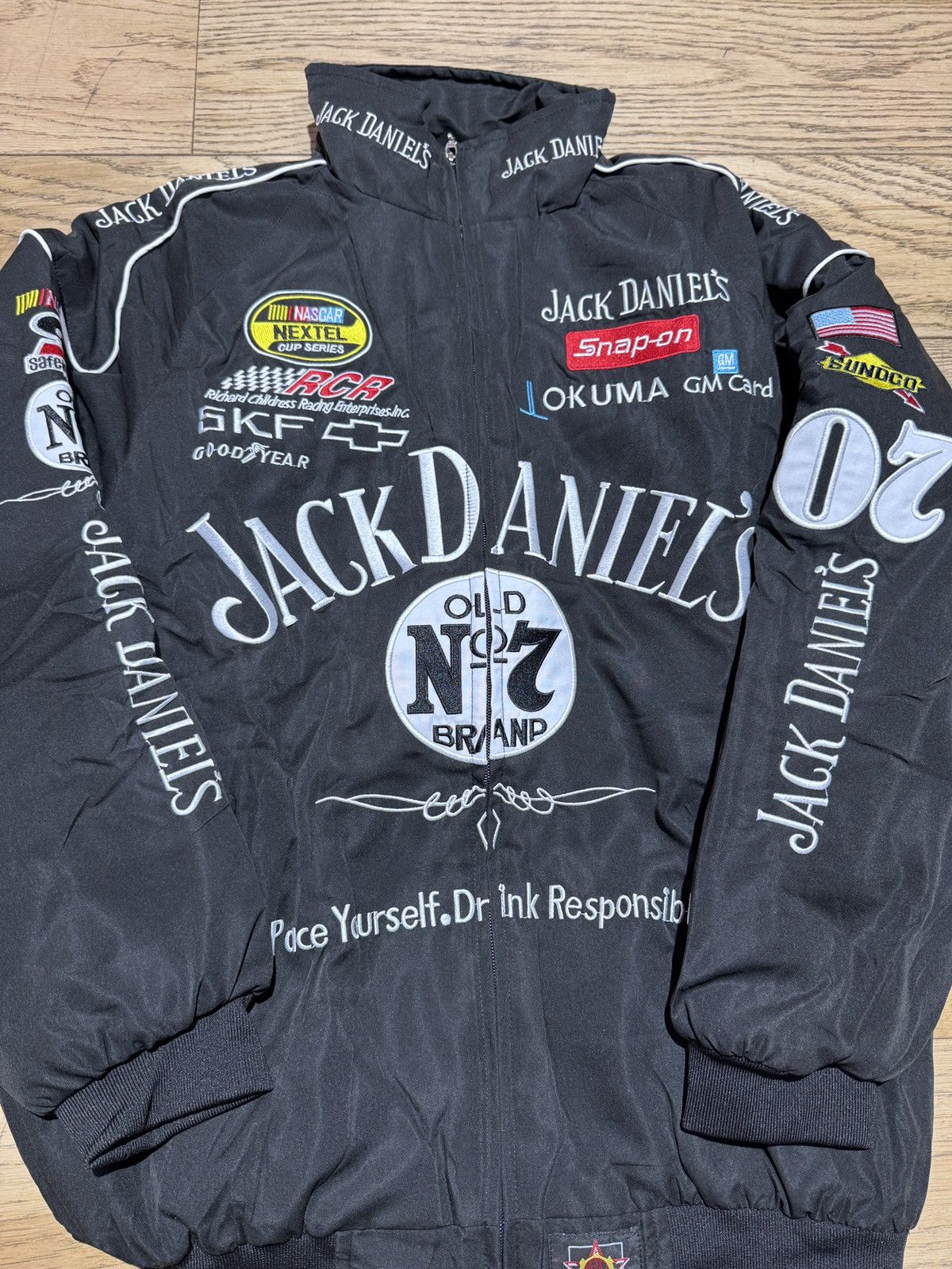 NASCAR × Vintage Embroidered NASCAR bomber jacket Porsche size L Size US L / EU 52-54 / 3 - 6 Thumbnail