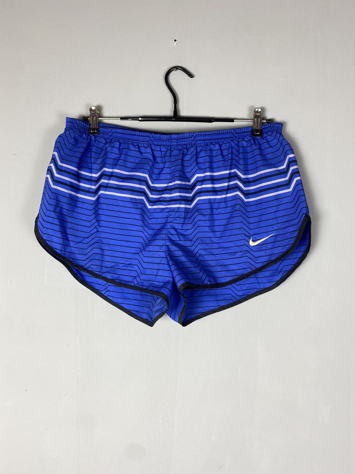 Nike × Vintage Vintage 90s Nike shorts Size US 33 - 1 Thumbnail