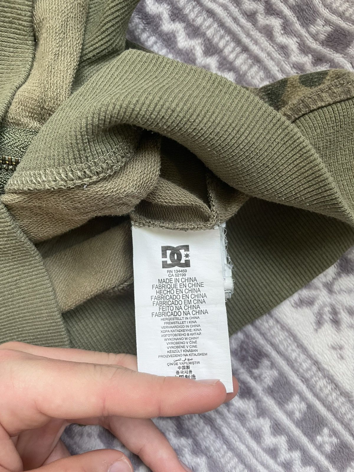 DC DC rare camo zip hoodie Size US S / EU 44-46 / 1 - 5 Thumbnail