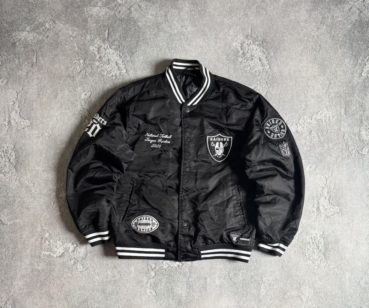 NFL Raiders NFL Las Vegas raider nation bomber jacket button up Size US L / EU 52-54 / 3 - 1 Thumbnail