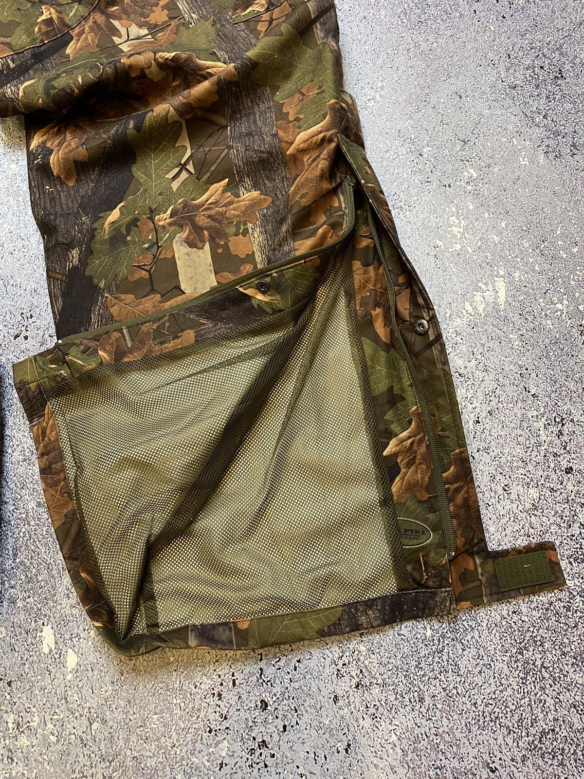 Japanese Brand × Realtree 💥JAPANESE CRAZY CAMO WATERPROOF PANTS Size US 43 - 11 Thumbnail