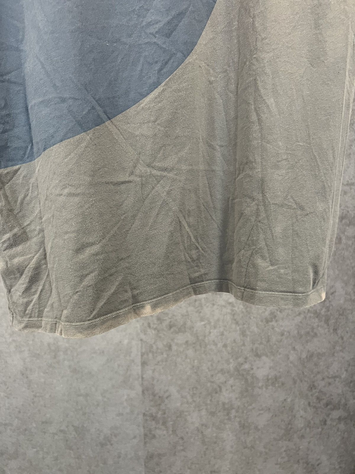 Cos Cos art designer tee Size US M / EU 48-50 / 2 - 9 Thumbnail