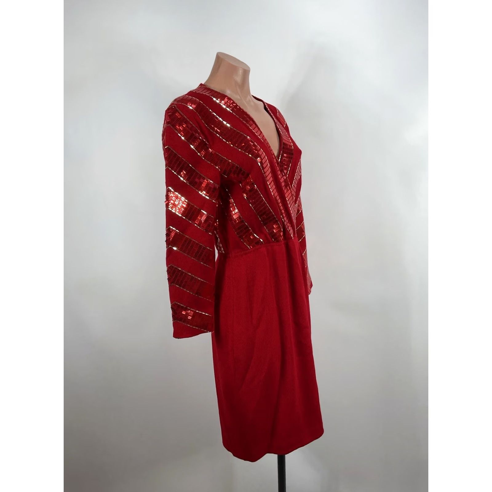 St. John VINTAGE St. John Knit Evening dress 6 Red Wool Sequin sheath 90s Party/Cocktail Womens Size M / US 6-8 / IT 42-44 - 4 Thumbnail