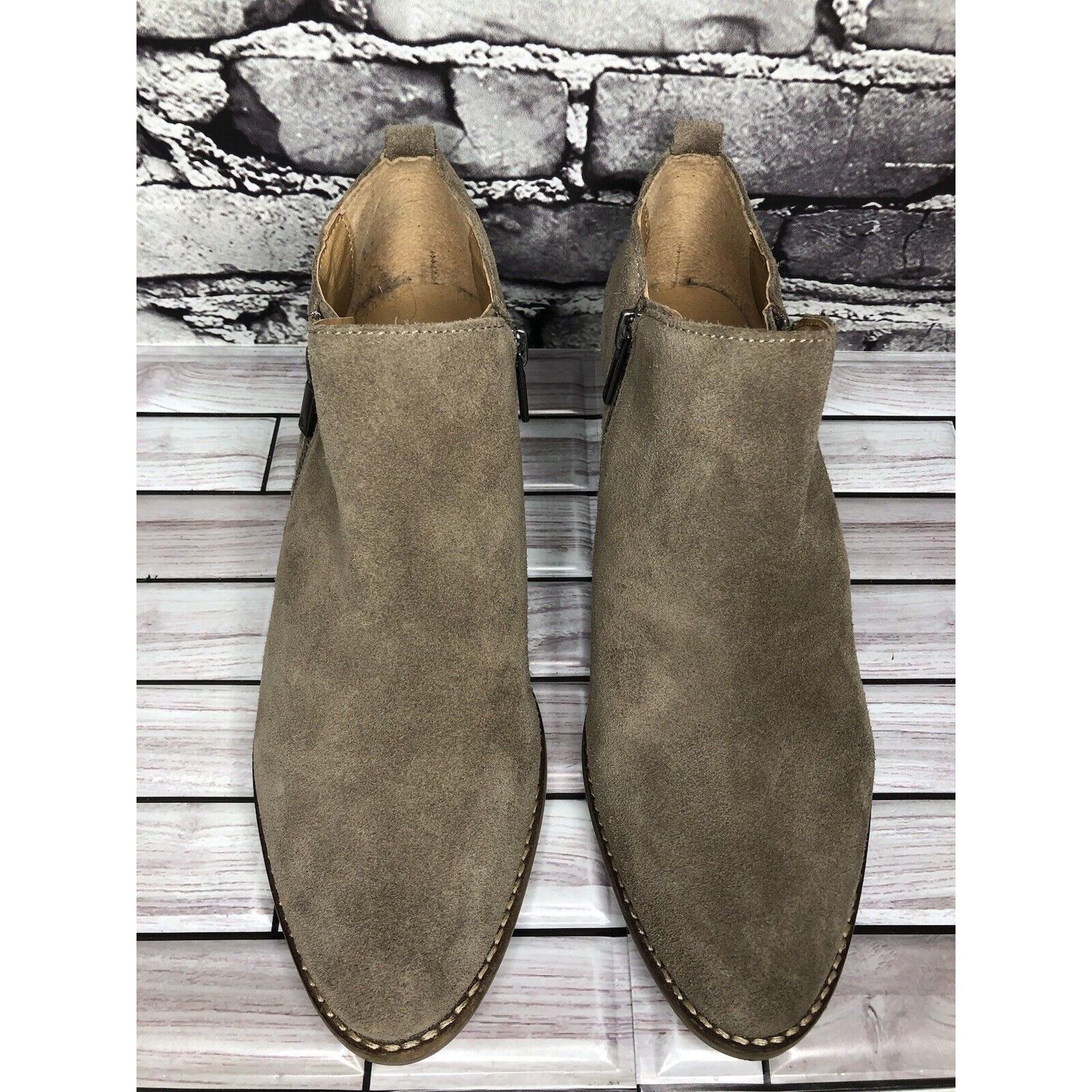 Lucky Brand Lucky Brand Fineses Taupe Suede Leather Double Zipper Heels Size US 10 / IT 40 - 16 Thumbnail