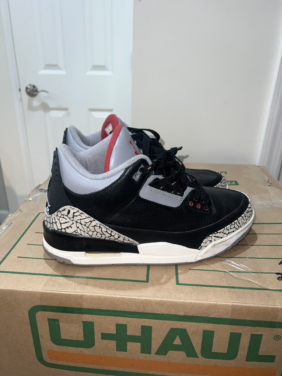 Jordan Brand Air Jordan 3 Retro Black Cement – Size 9 Size US 9 / EU 42 - 6 Thumbnail