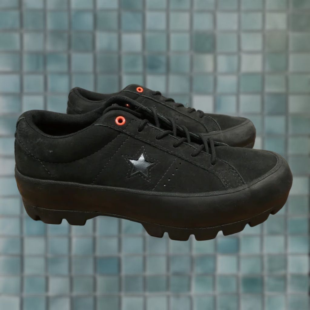 Converse Converse One Star Lugged Low Top Sneaker Womens 6 Black 565064C Size S / US 4 / IT 40 - 1 Thumbnail