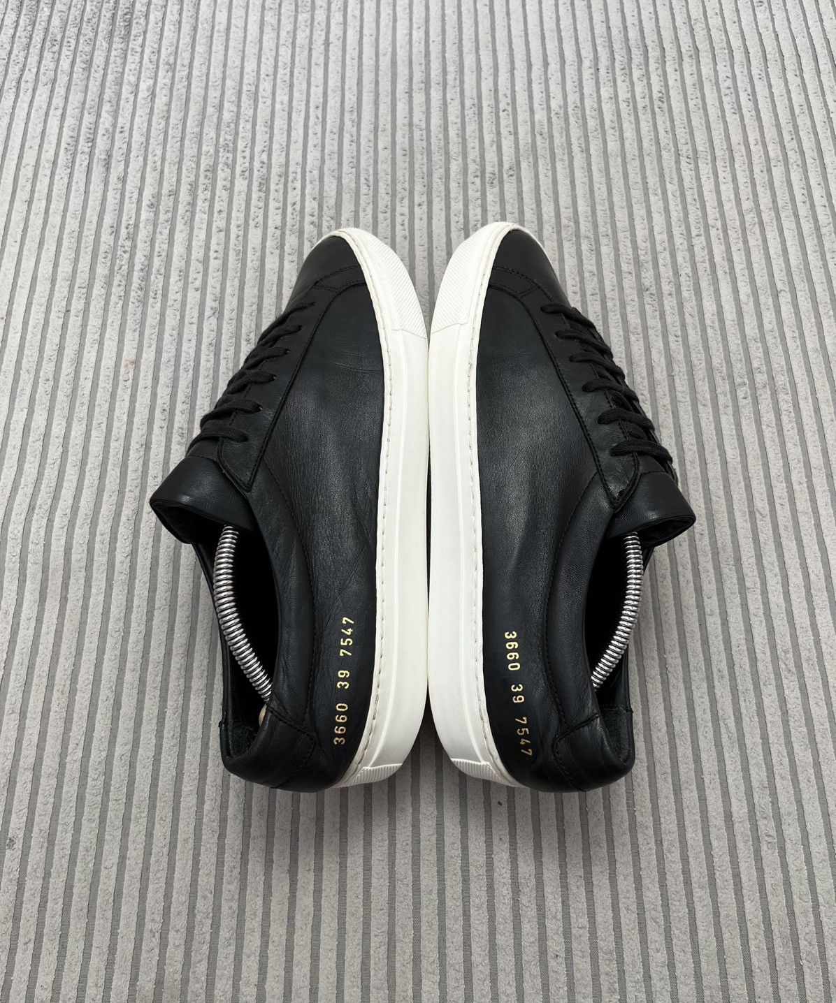 Common Projects Common Projects Achilles Low Leather Sneakers Size US 9 / IT 39 - 5 Thumbnail