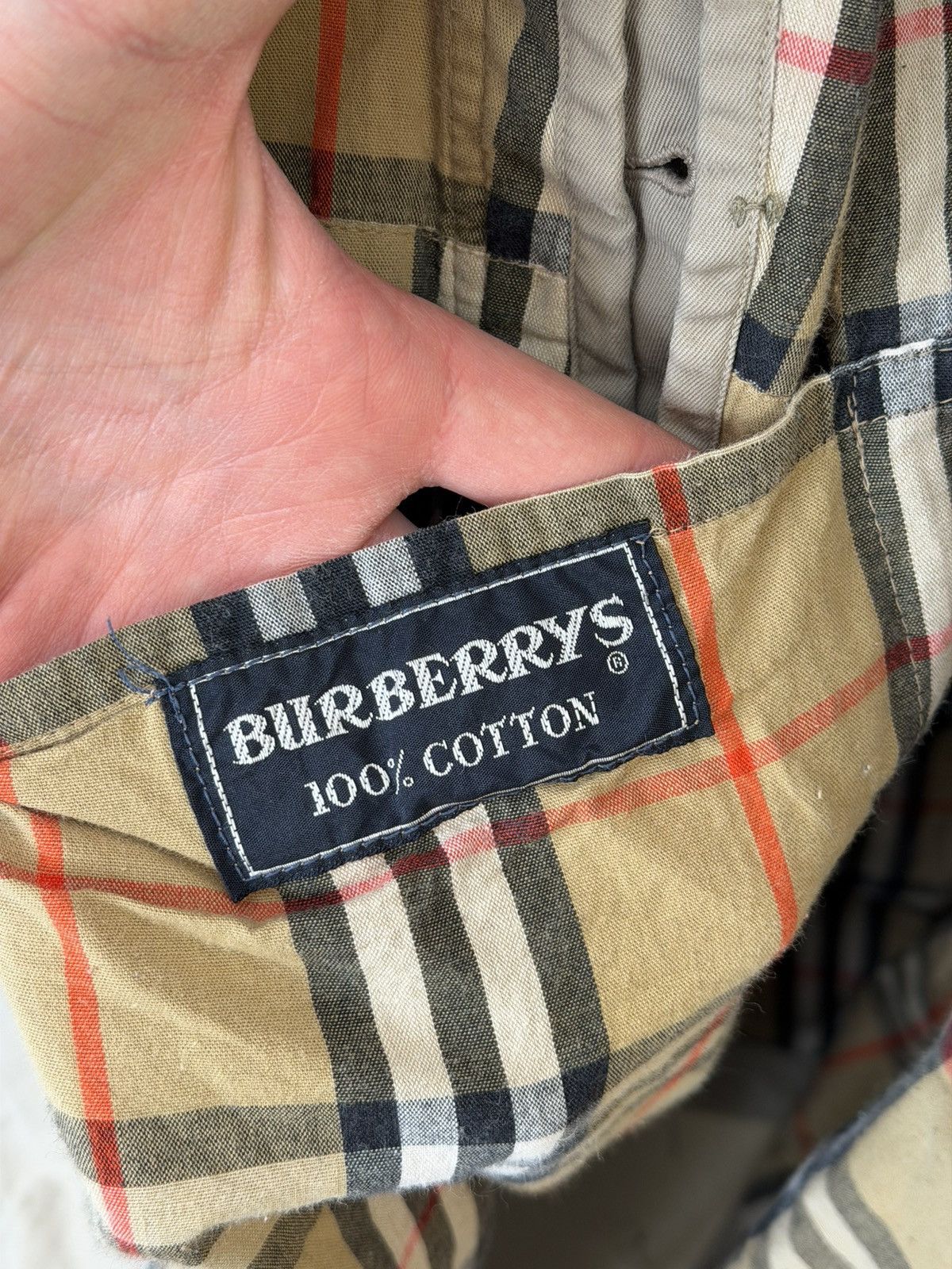 Burberry Vintage 90s Burberry‘s Trenchcoat Made in England Size L Size US L / EU 52-54 / 3 - 11 Thumbnail