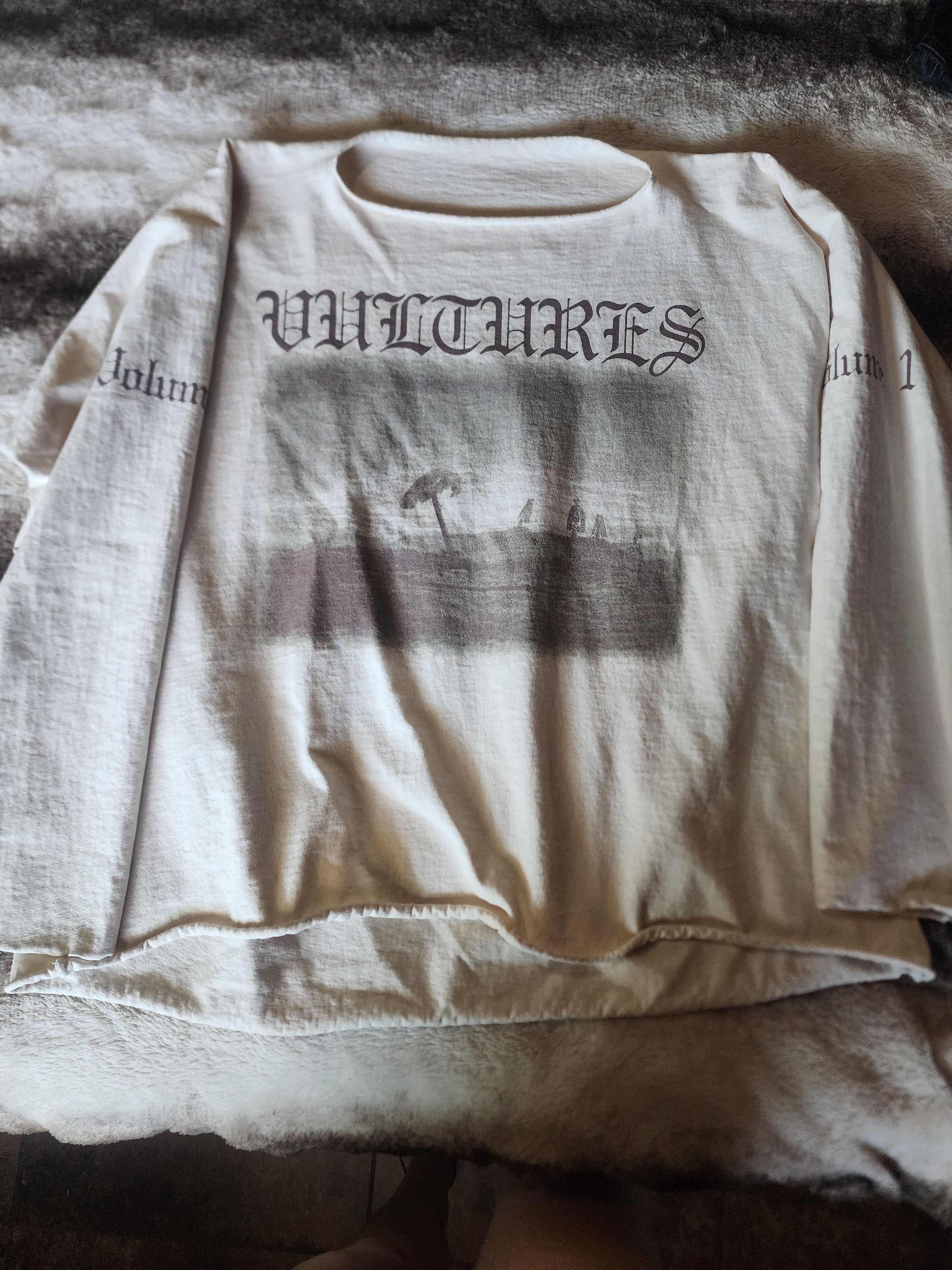 Kanye West Kanye West Vultures Size US S / EU 44-46 / 1 - 1 Thumbnail