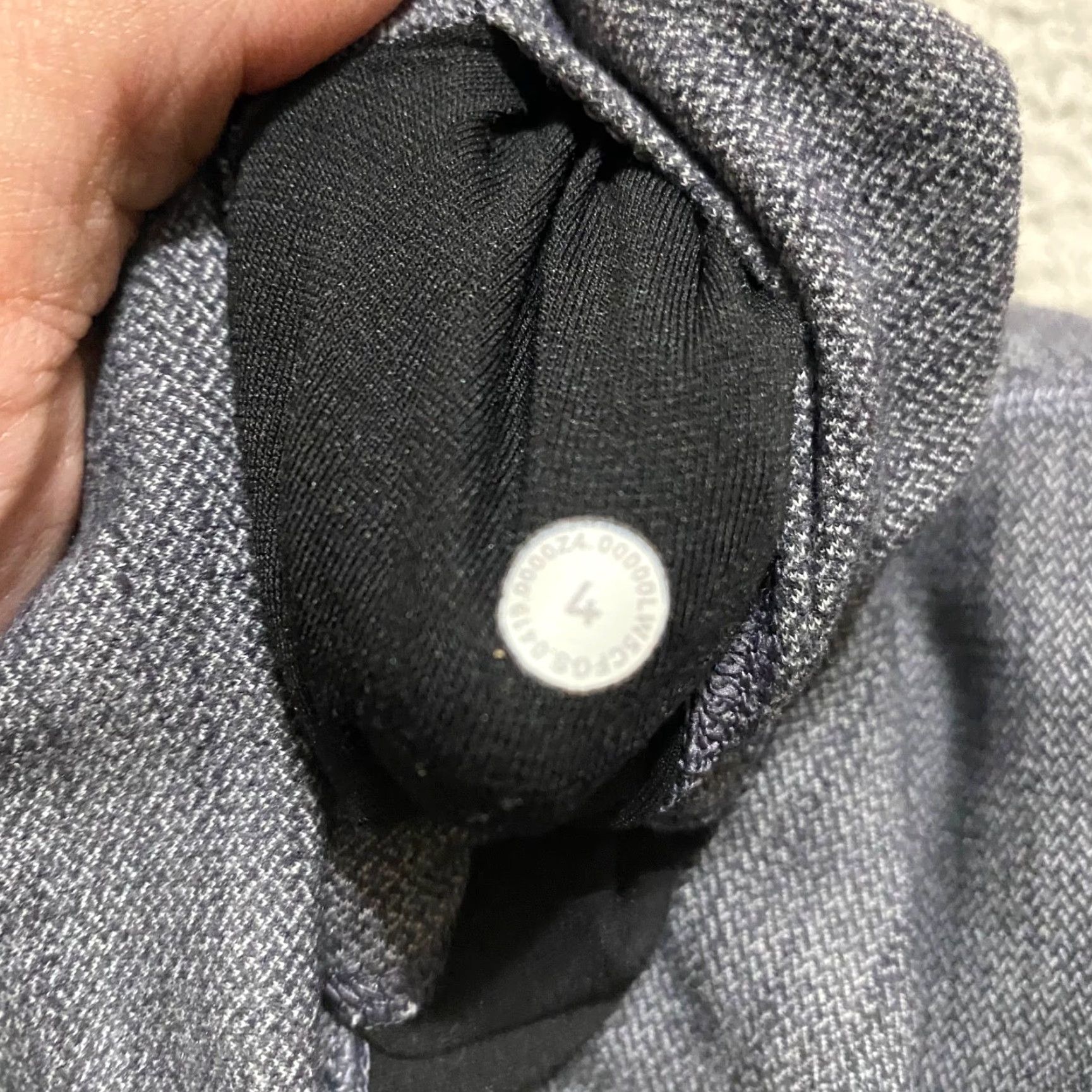 Lululemon Lululemon sz 4 Align Capri Leggings Heather Gray High Rise Skinny Womens Size 27" / US 4 / IT 40 - 4 Thumbnail