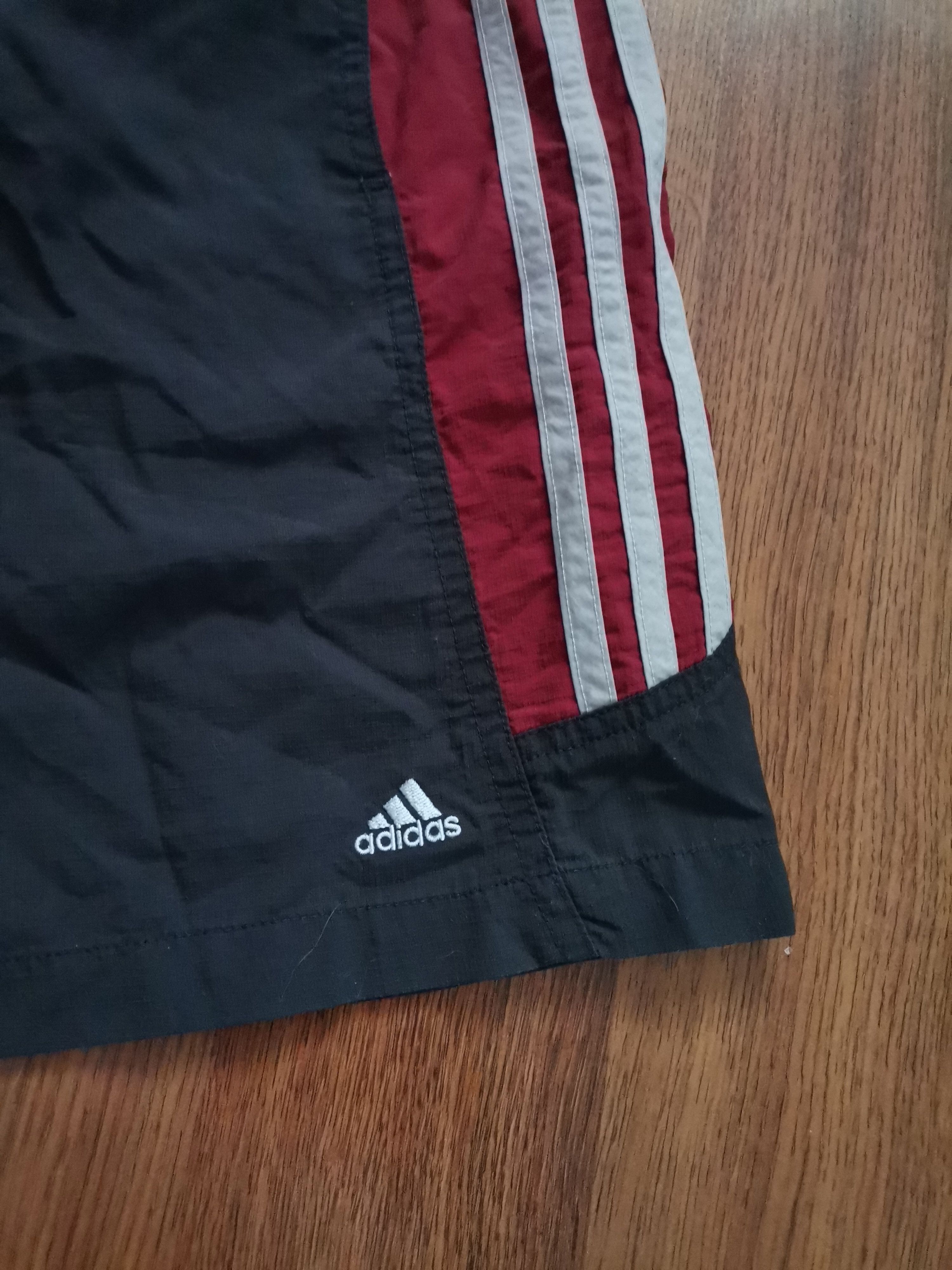 Adidas Vintage Adidas Shorts Size US 32 / EU 48 - 2 Thumbnail
