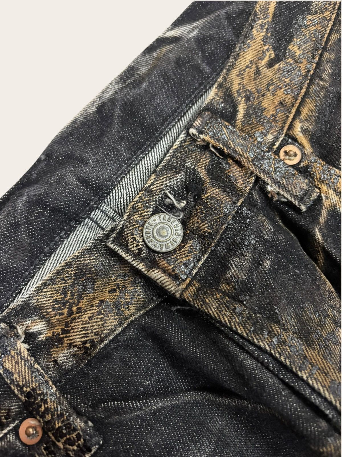 Le Grande Bleu (L.G.B.) Japan Tabloid News Acid Washed Flared Jeans Size US 30 / EU 46 - 6 Thumbnail