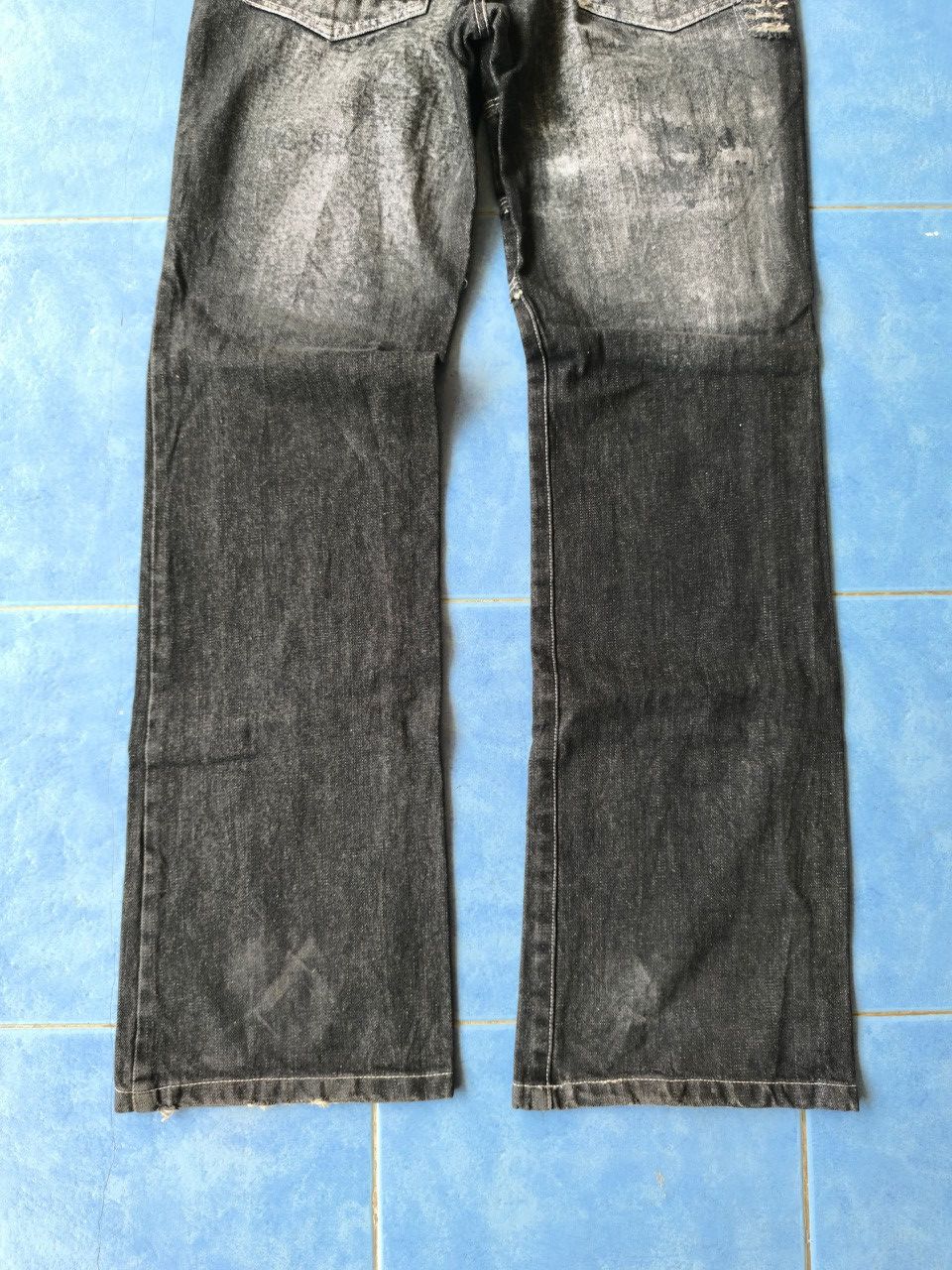 If Six Was Nine Berning Sho Flared Distressed Jeans Size US 31 - 6 Thumbnail