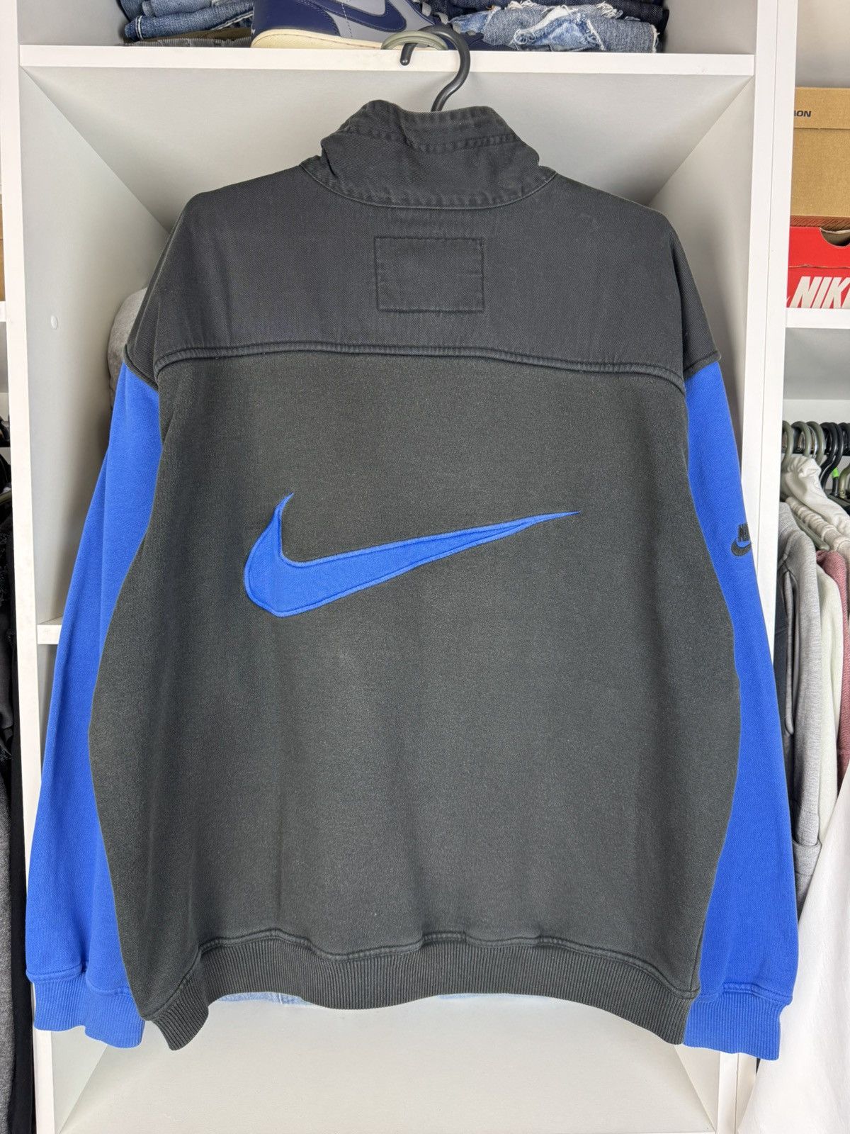 Nike Vintage Nike Premier Big Logo Faded Distressed Sweatshirt Size US L / EU 52-54 / 3 - 18 Thumbnail