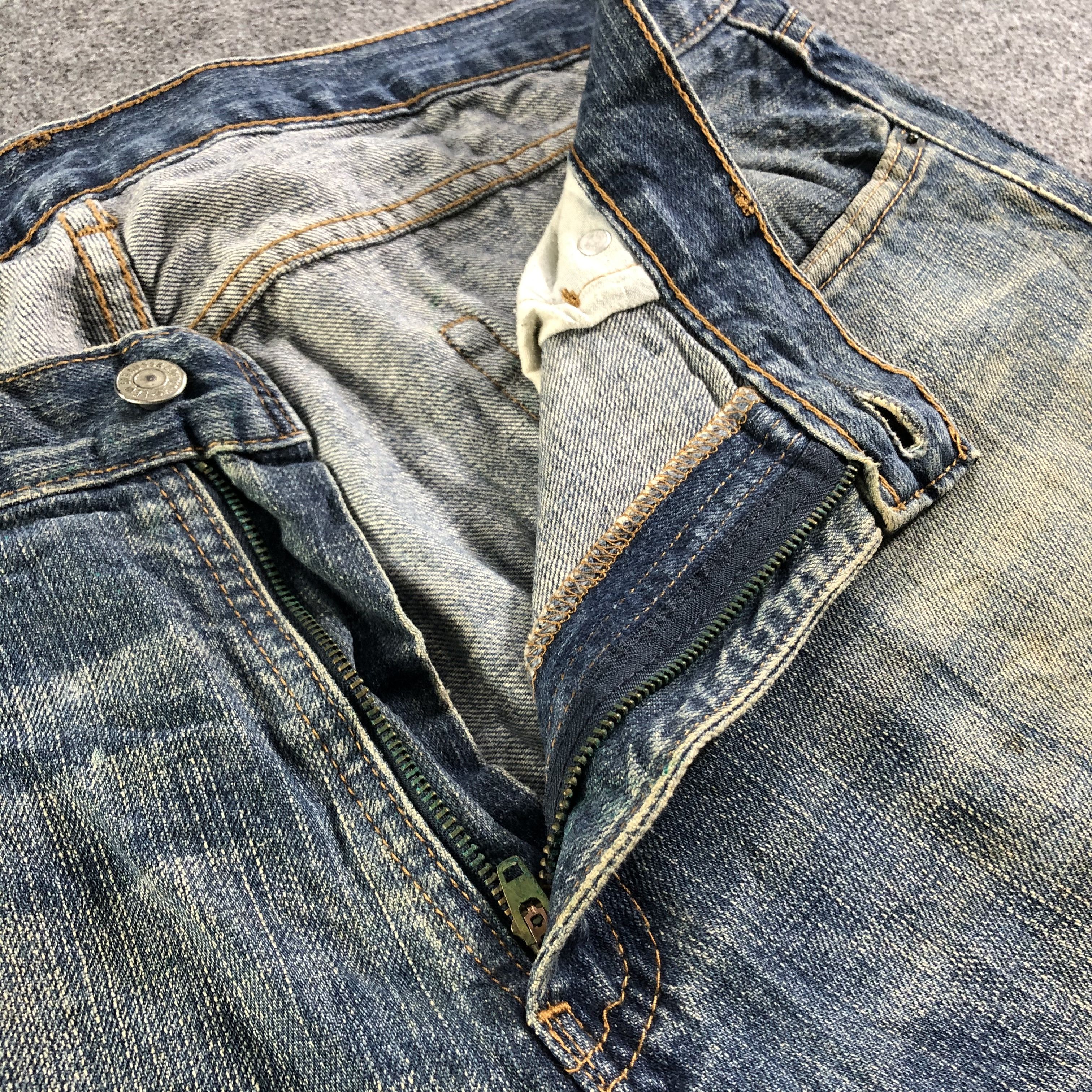 Levi's Vintage Blue Wash Levis 559 Jeans-J3139 Size US 39 - 8 Thumbnail